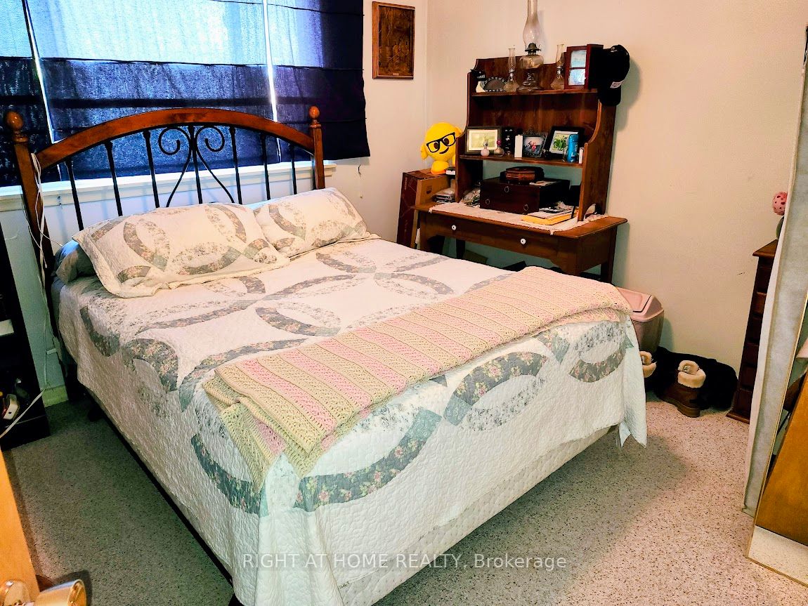 343 Frontenac Avenue Property Photo 8