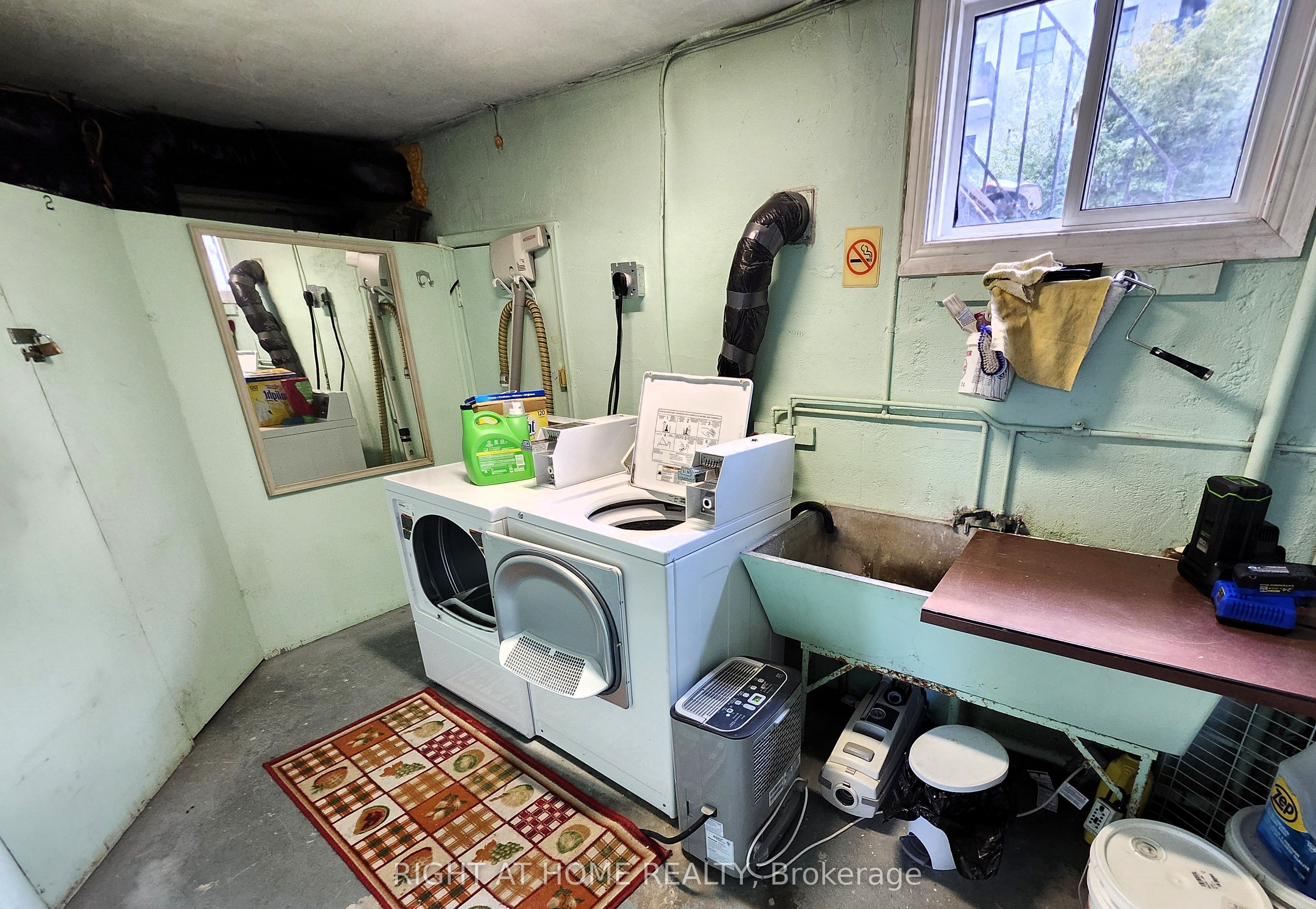 343 Frontenac Avenue Property Photo 16