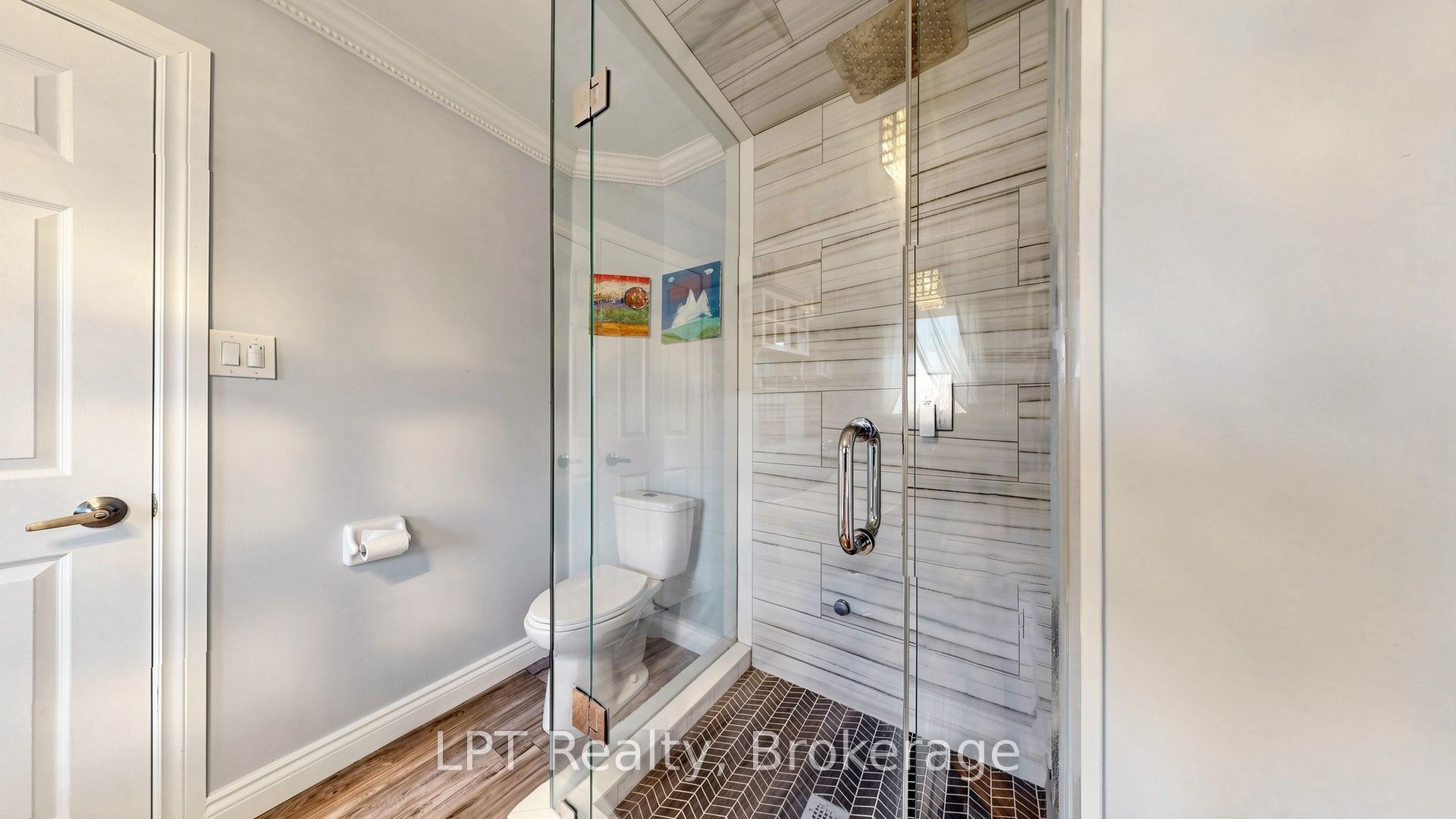 18 Tawn Crescent S Property Photo 19