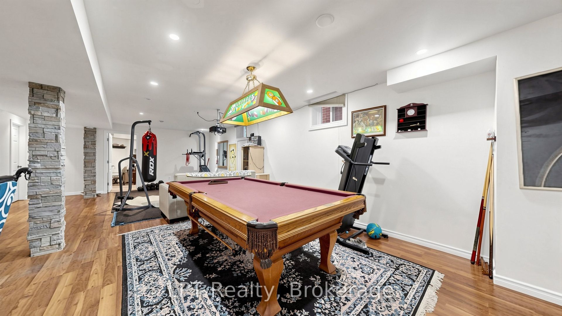 18 Tawn Crescent S Property Photo 27