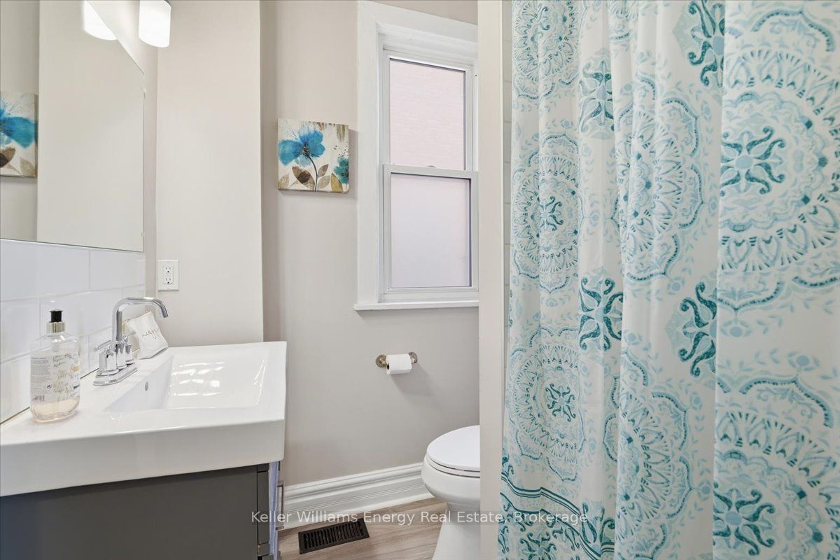 108 Division Street Property Photo 28