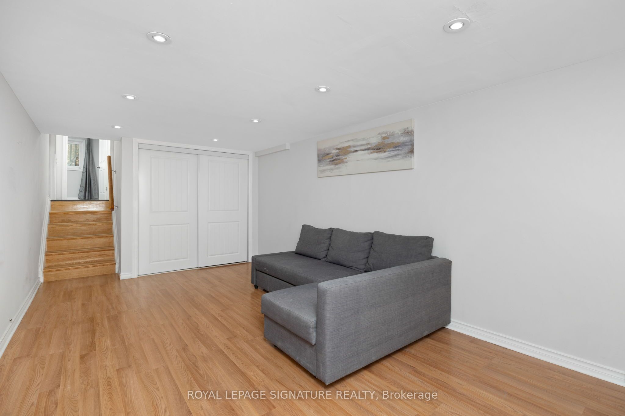 903 Liverpool Road Lower Property Photo 6