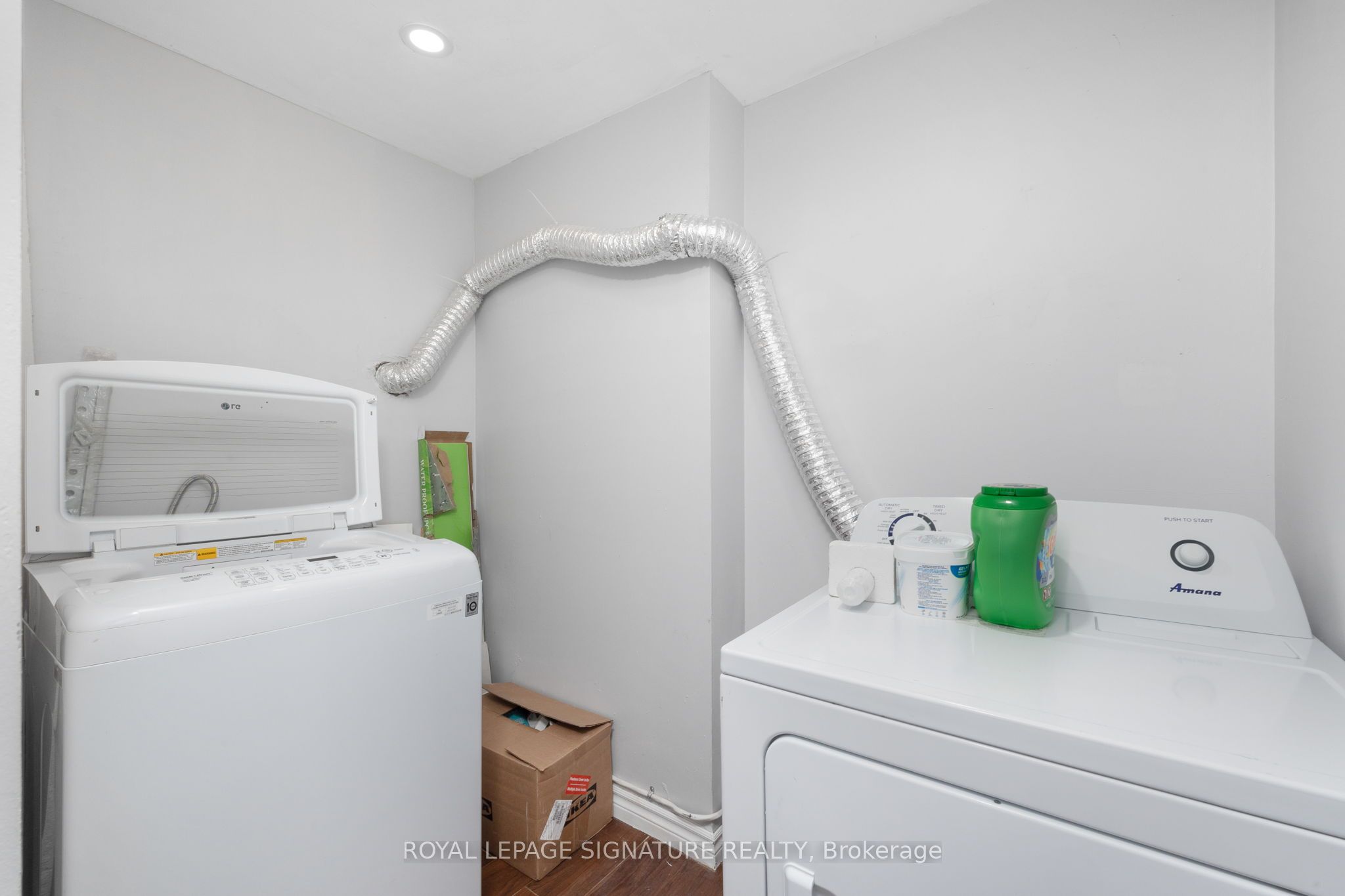 903 Liverpool Road Lower Property Photo 14