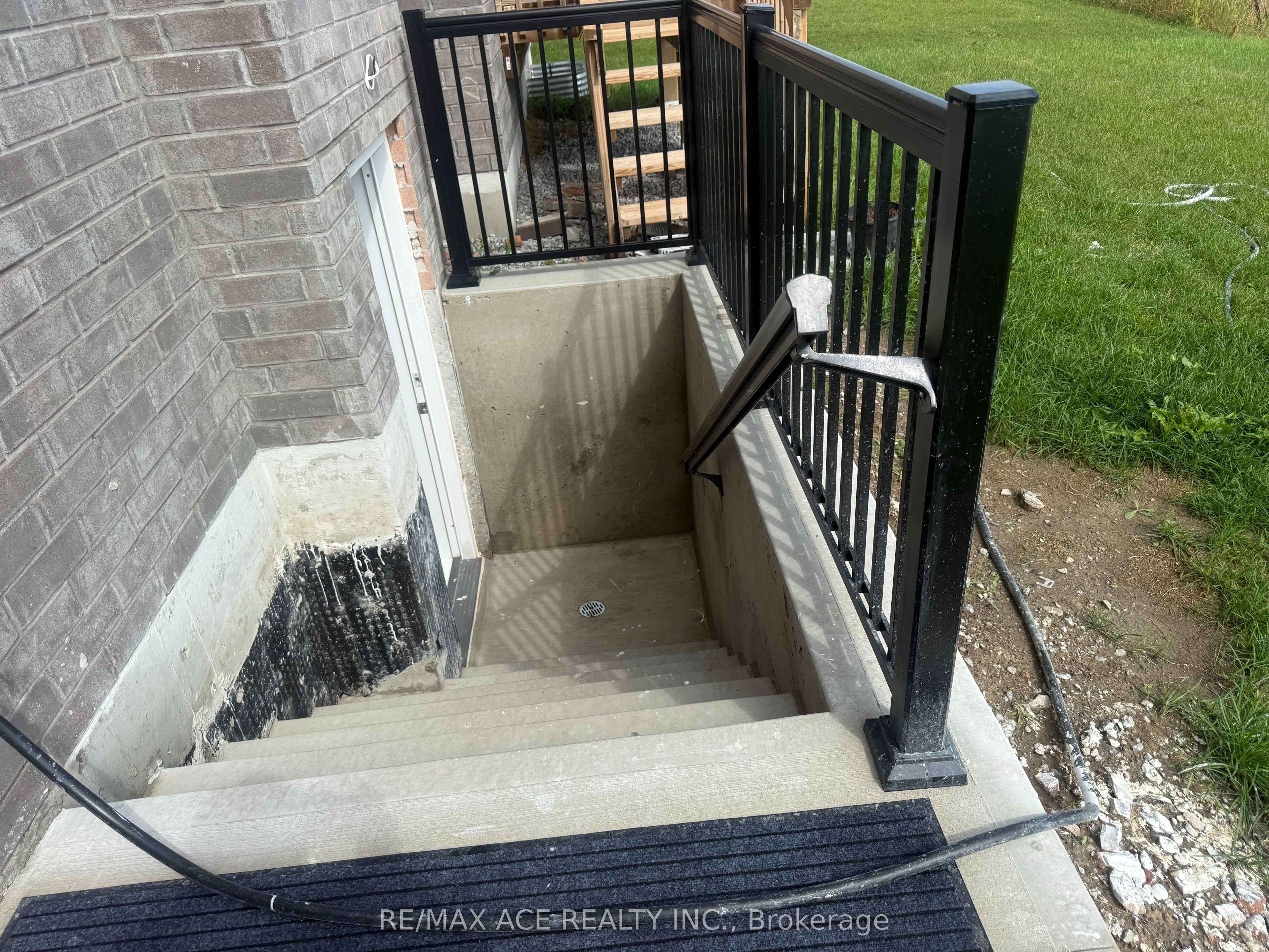 2219 Beckman Crescent Bsmt Property Photo 3