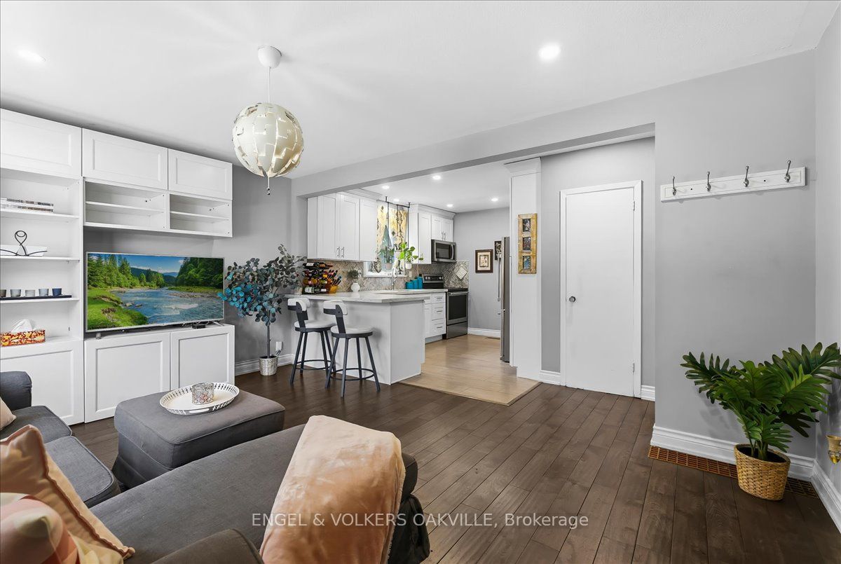 22 Falaise Road Property Photo 4