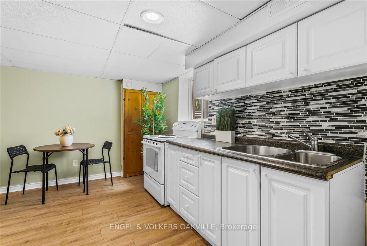 22 Falaise Road Property Photo 20