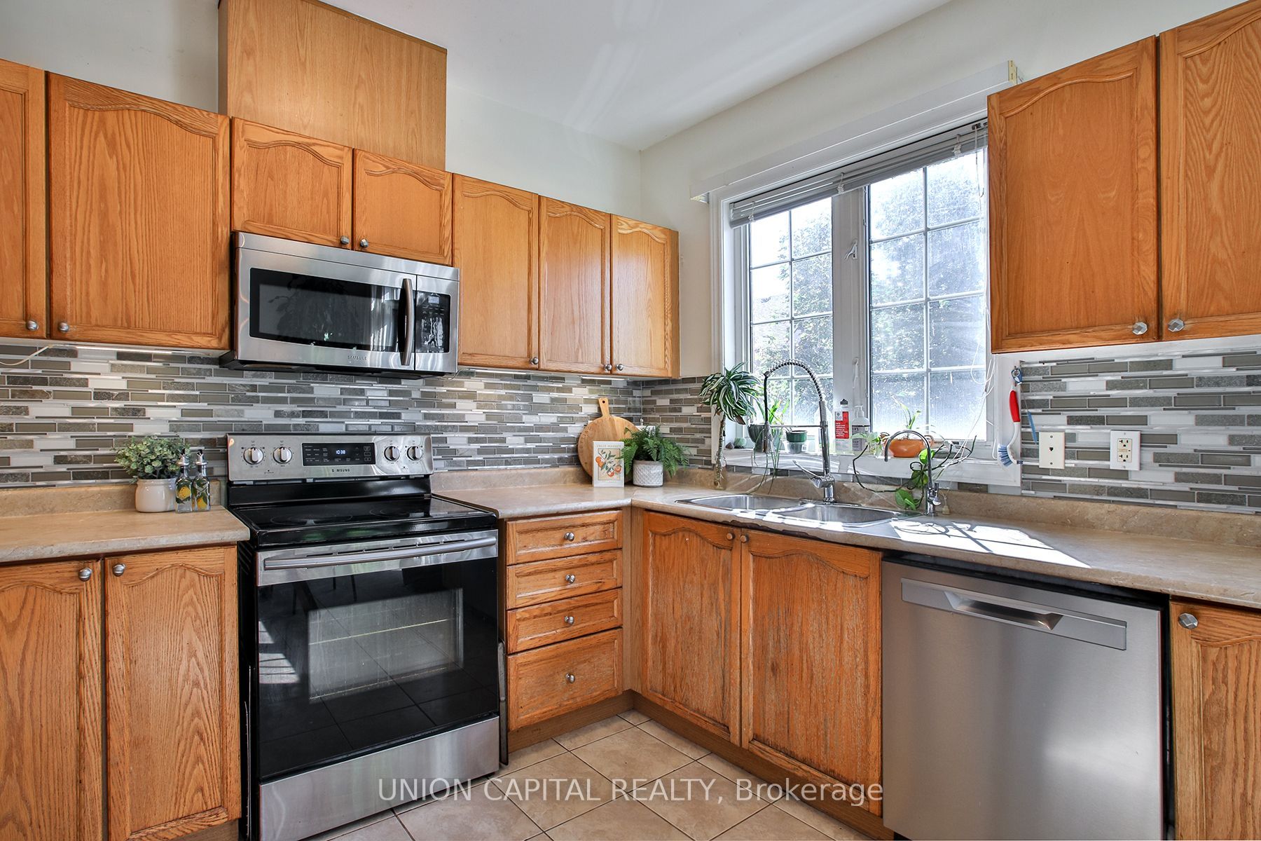 60 Wilkie Lane Property Photo 2