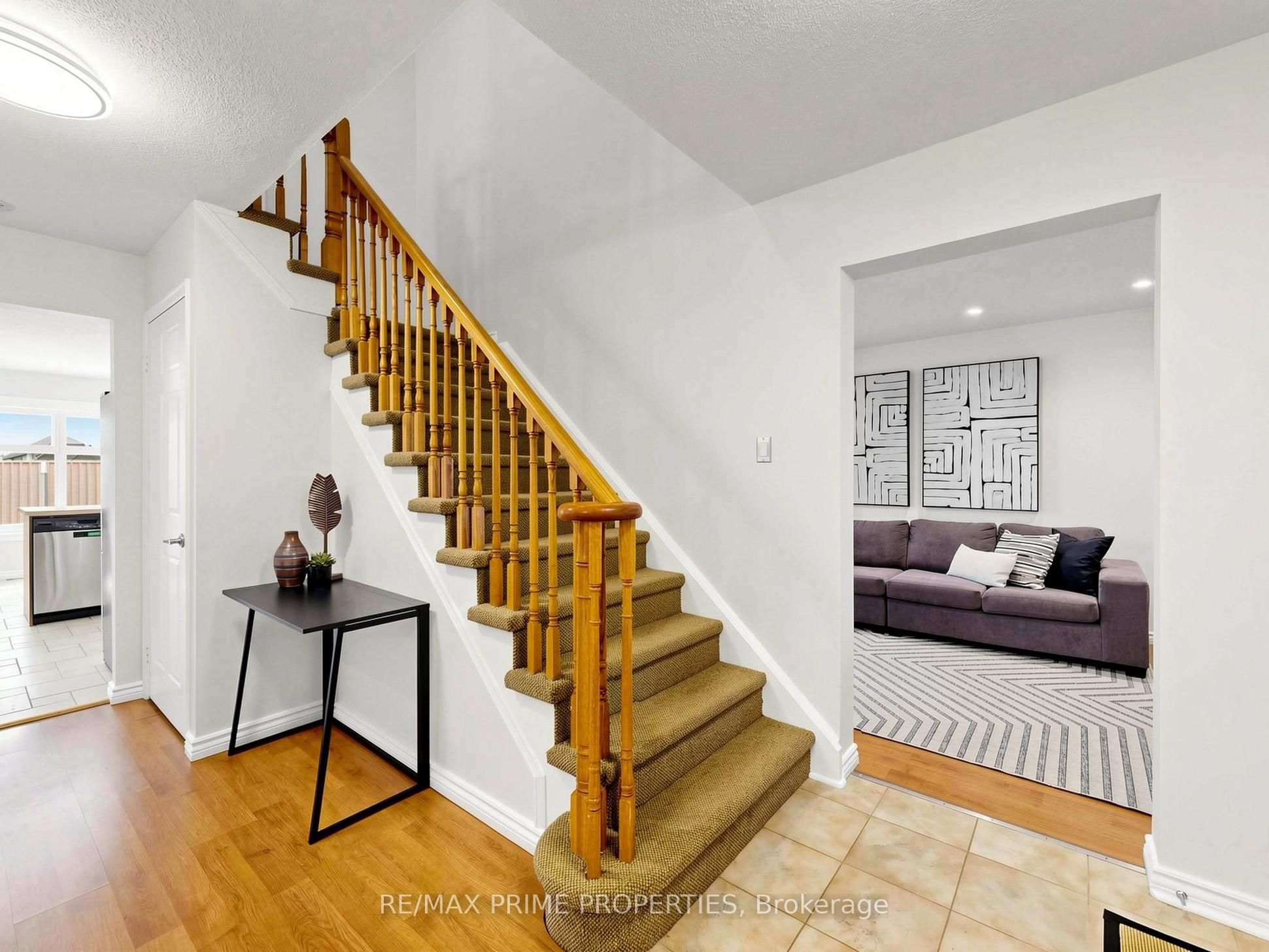 29 Redmond Drive Property Photo 6