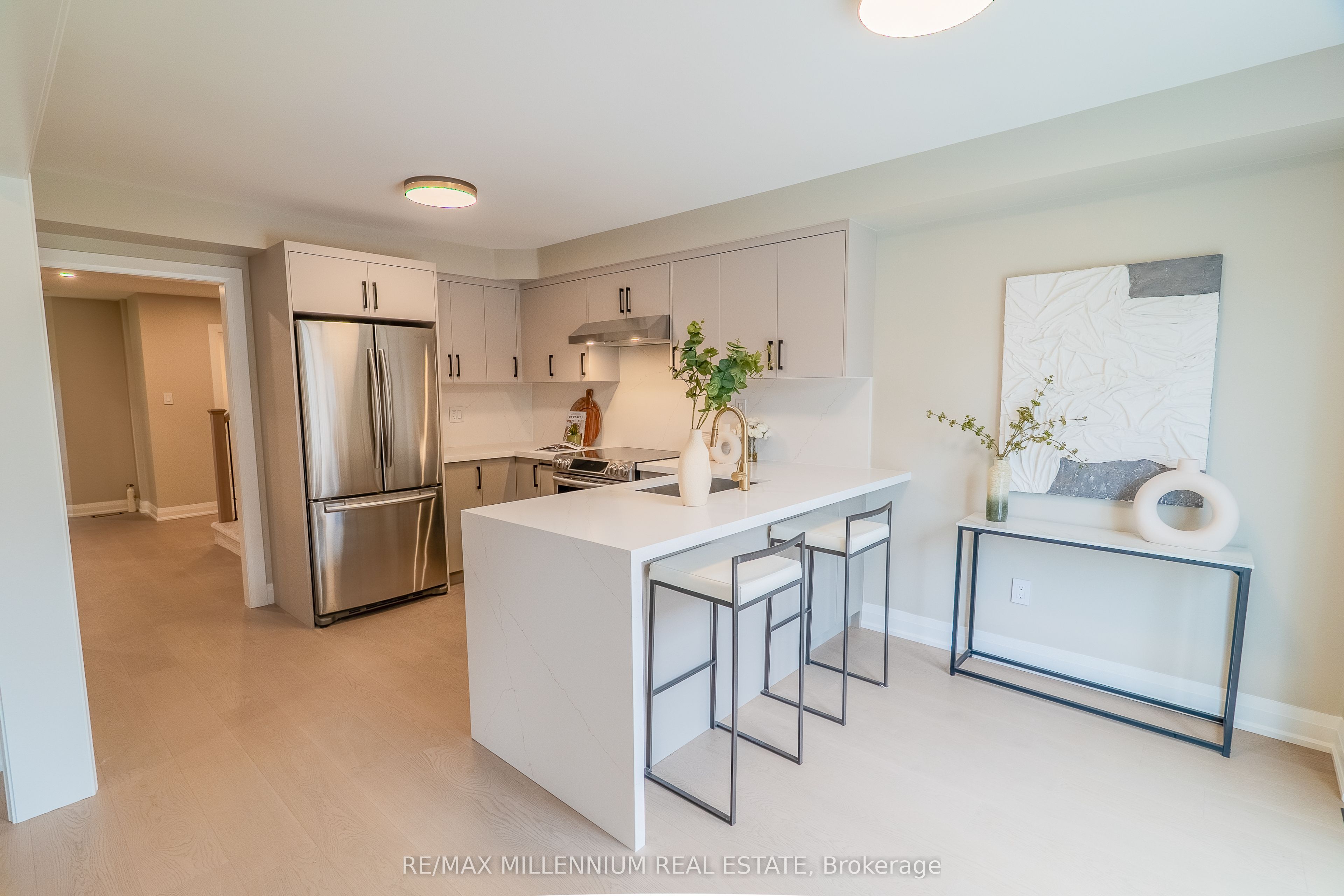 70 Fry Crescent Property Photo 8