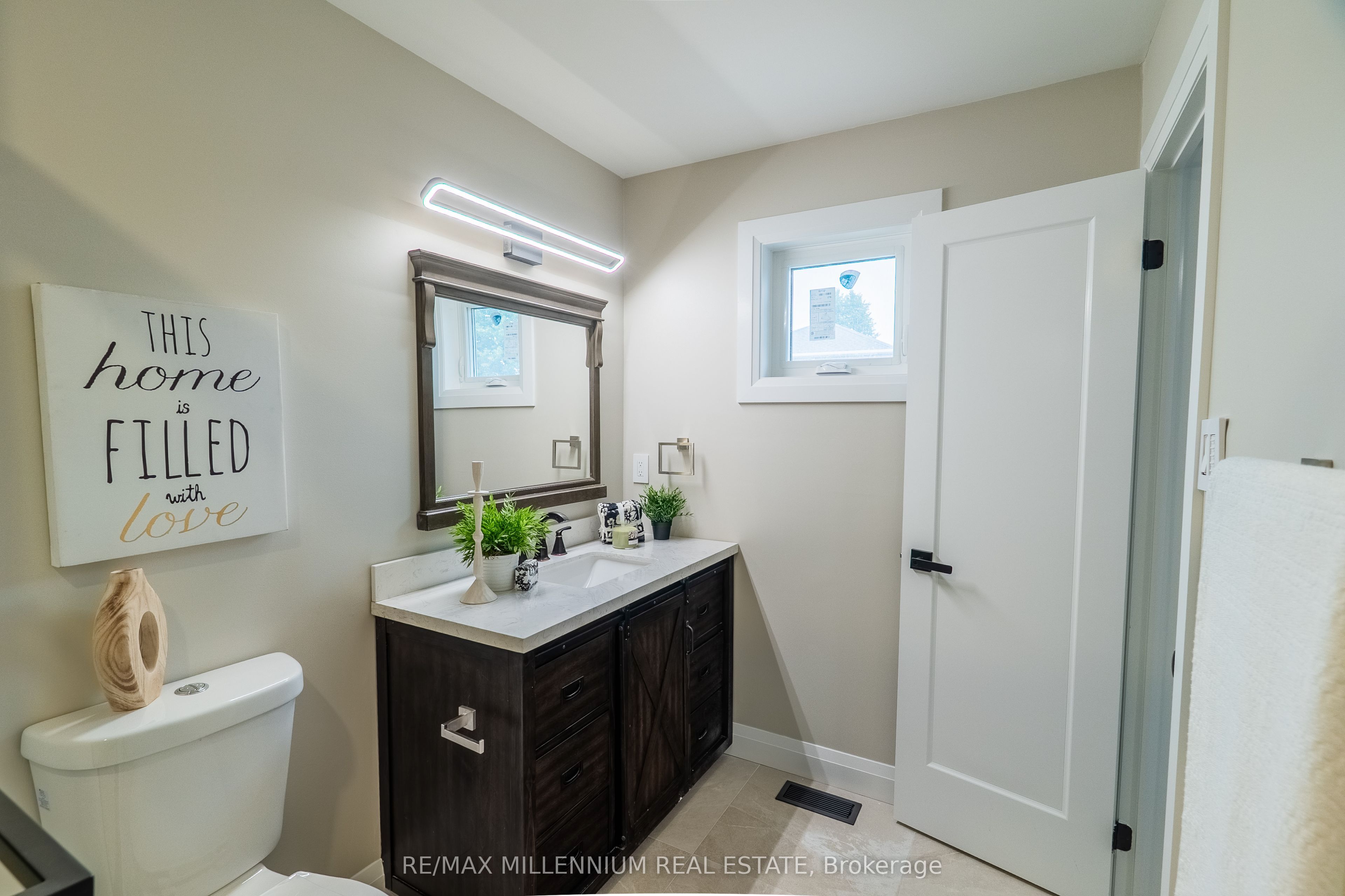 70 Fry Crescent Property Photo 15