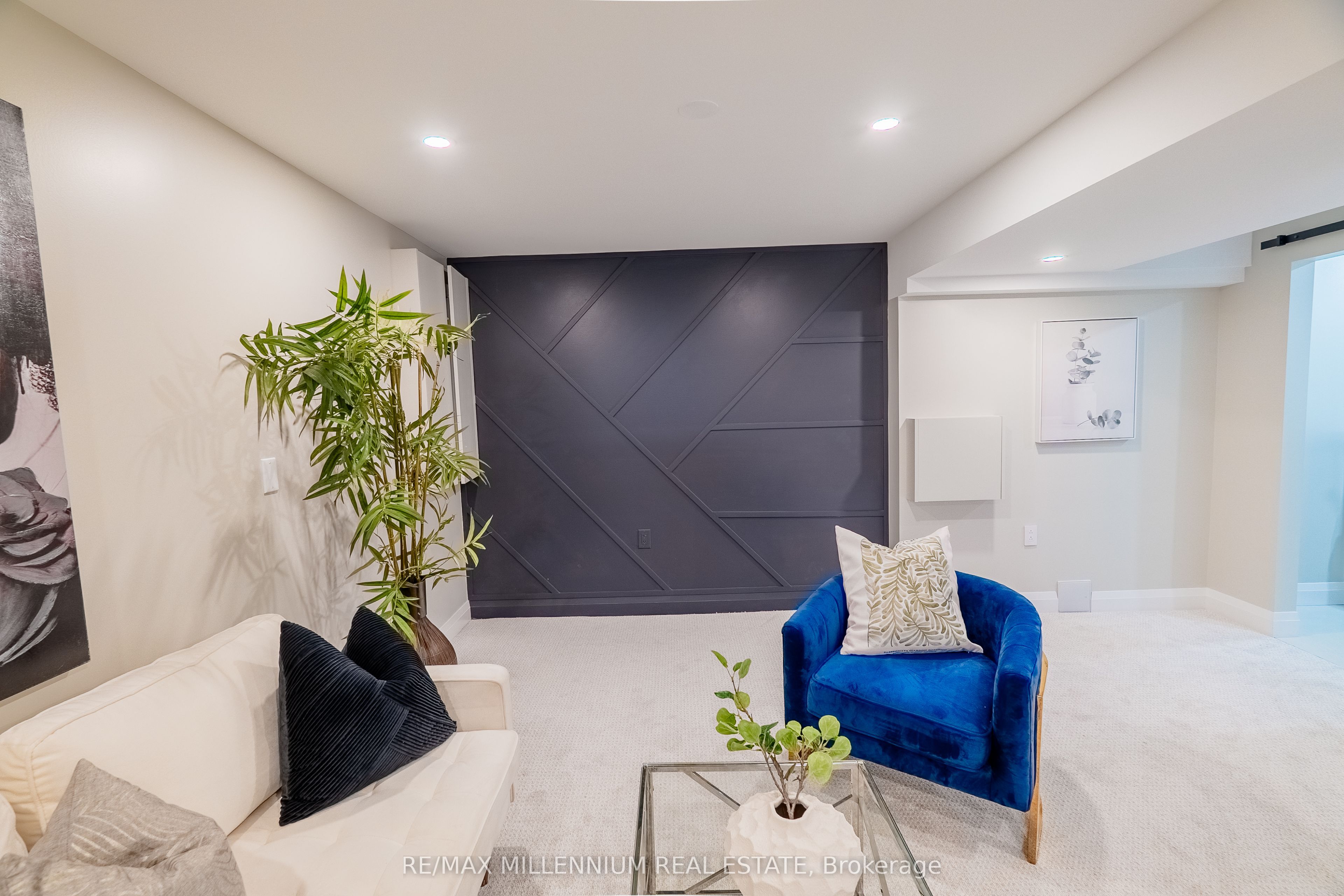 70 Fry Crescent Property Photo 21