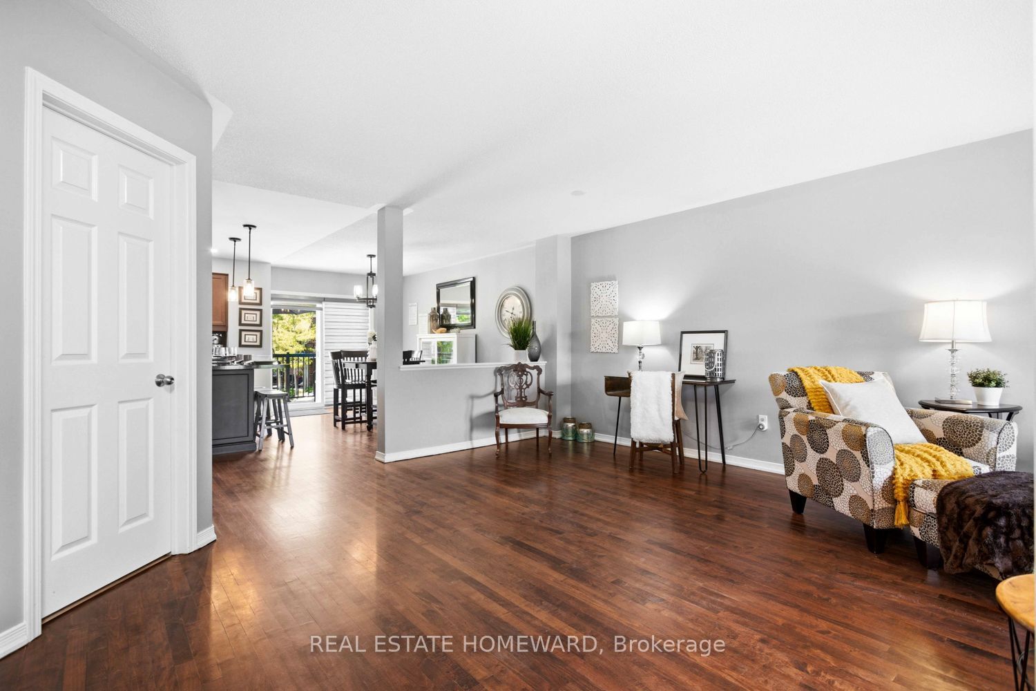 571 Longworth Avenue E 10 Property Photo 8