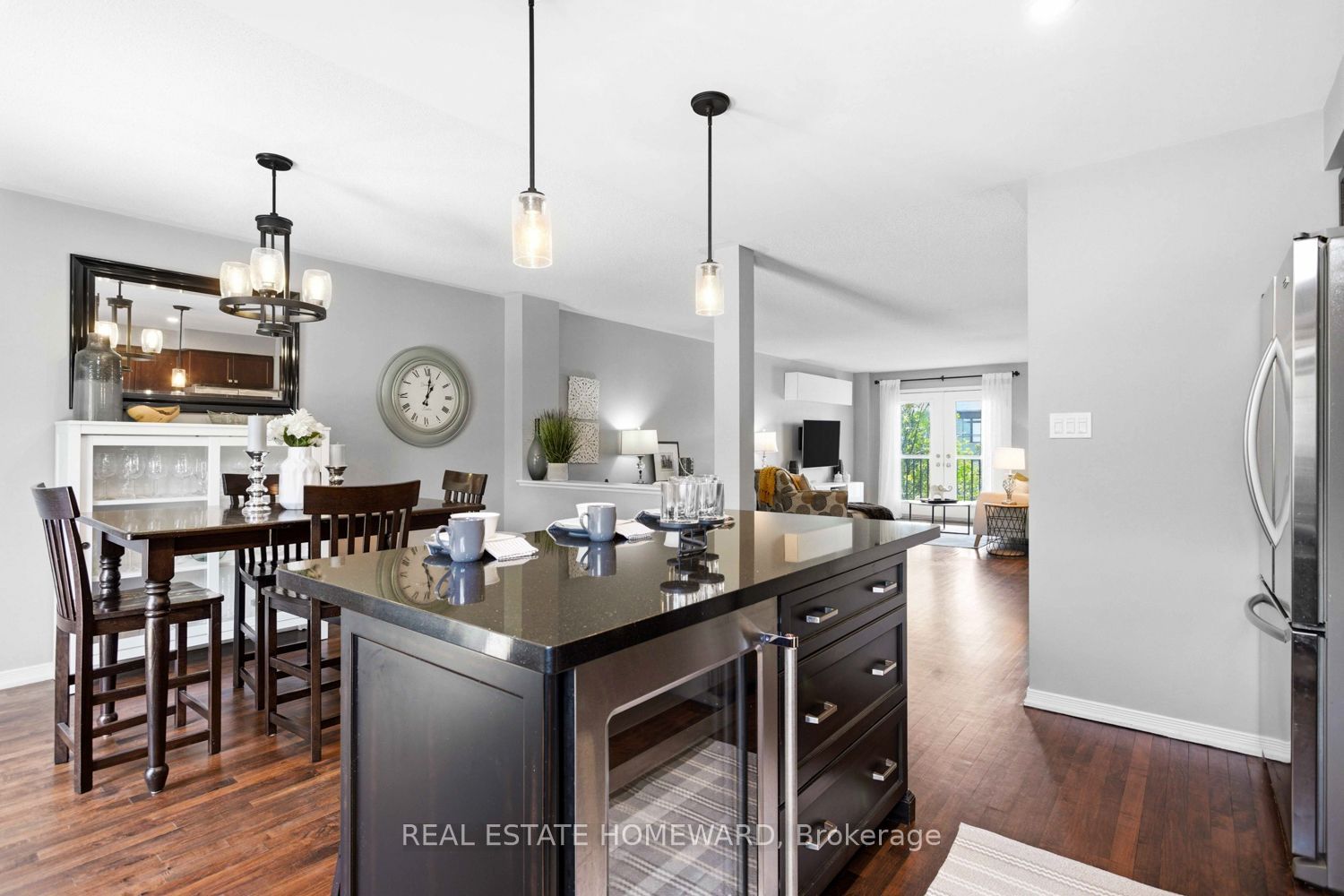 571 Longworth Avenue E 10 Property Photo 13