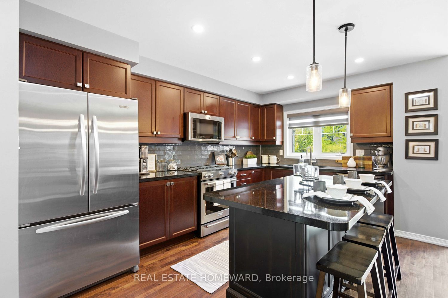 571 Longworth Avenue E 10 Property Photo 14