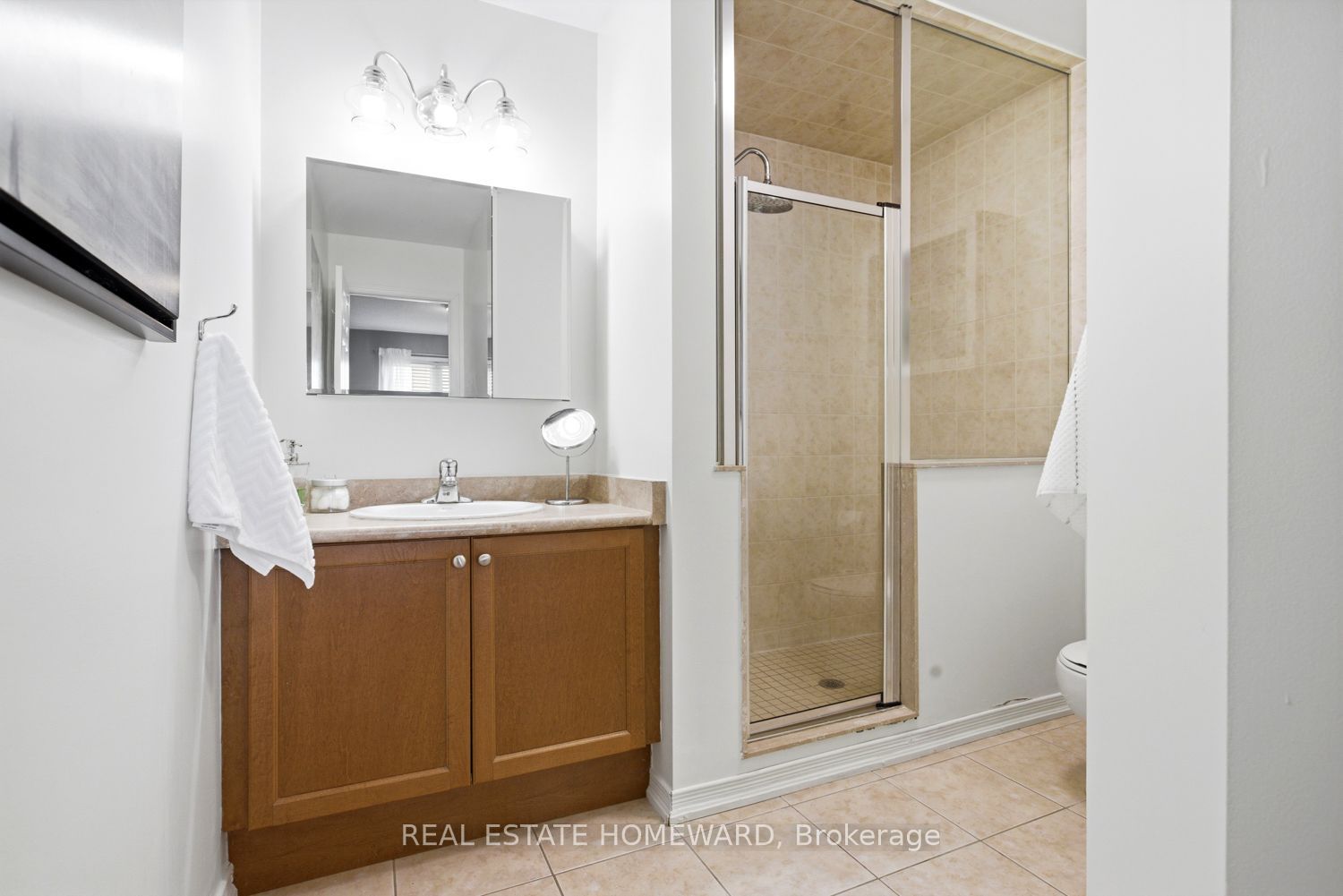 571 Longworth Avenue E 10 Property Photo 22