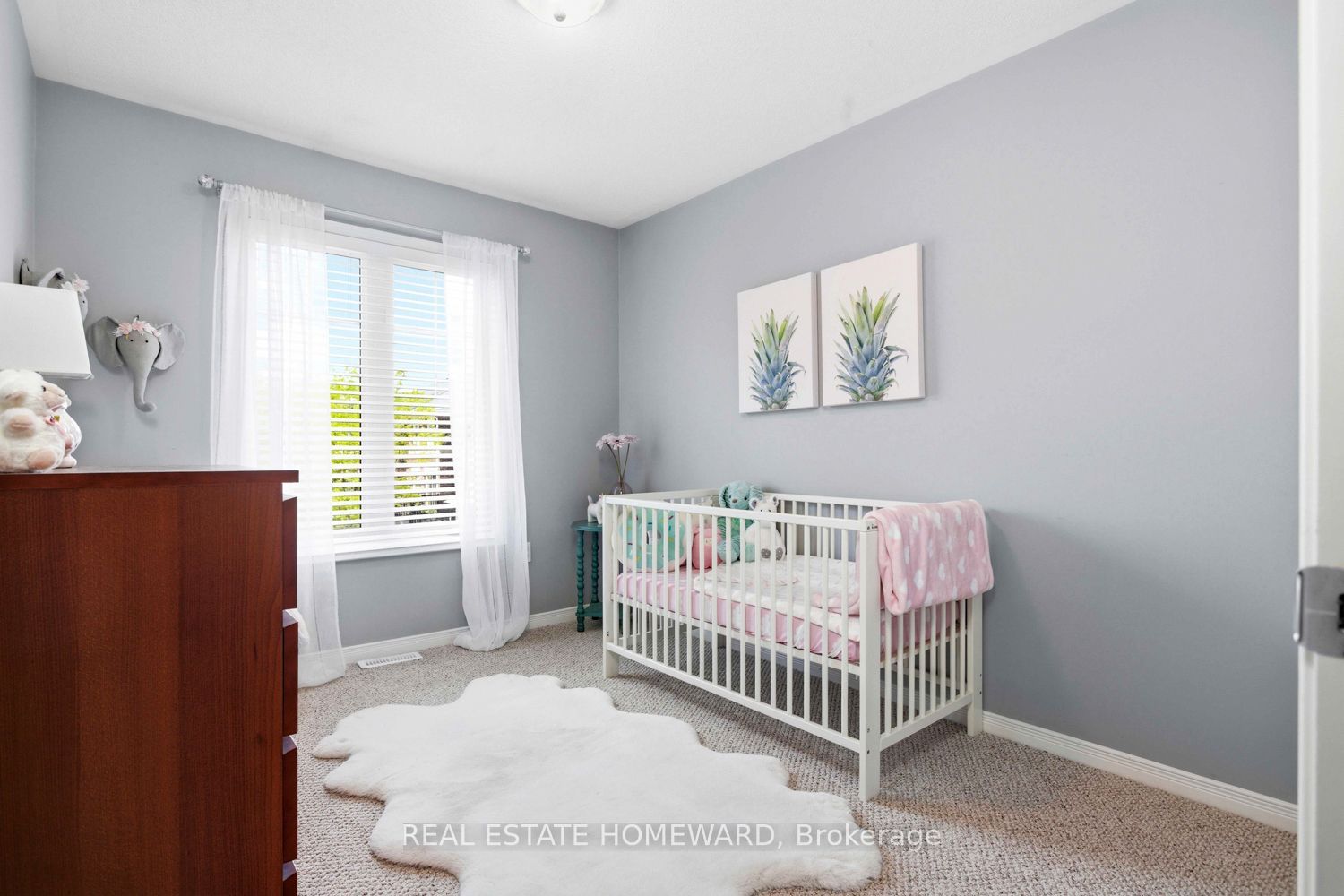 571 Longworth Avenue E 10 Property Photo 24