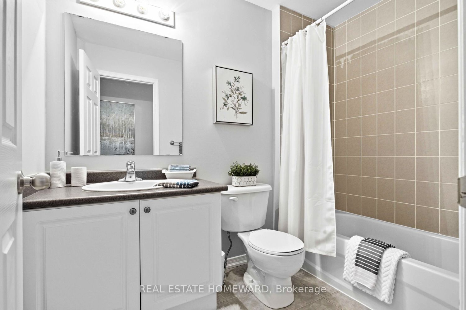 571 Longworth Avenue E 10 Property Photo 26