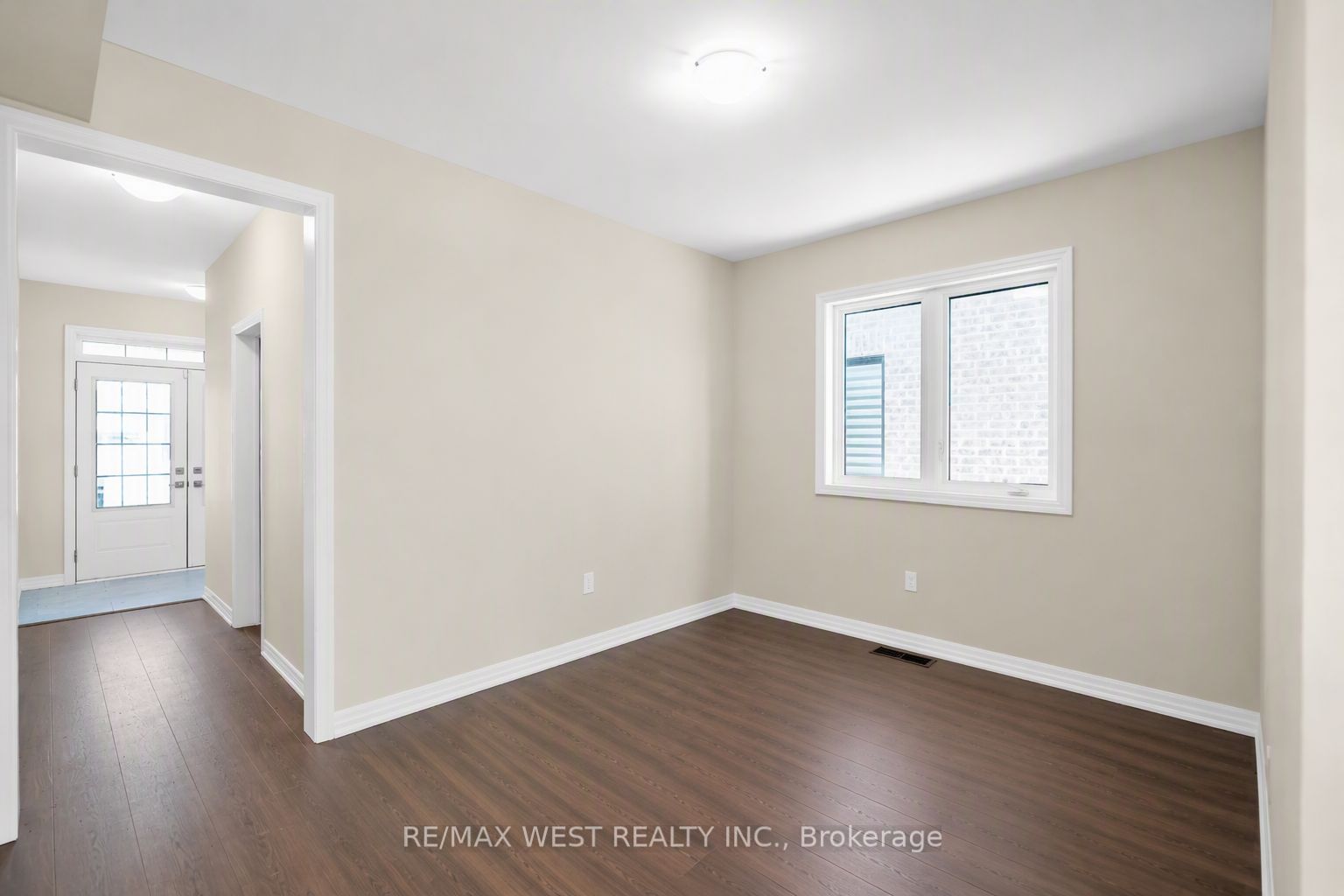 43 Ed Ewert Avenue Property Photo 8