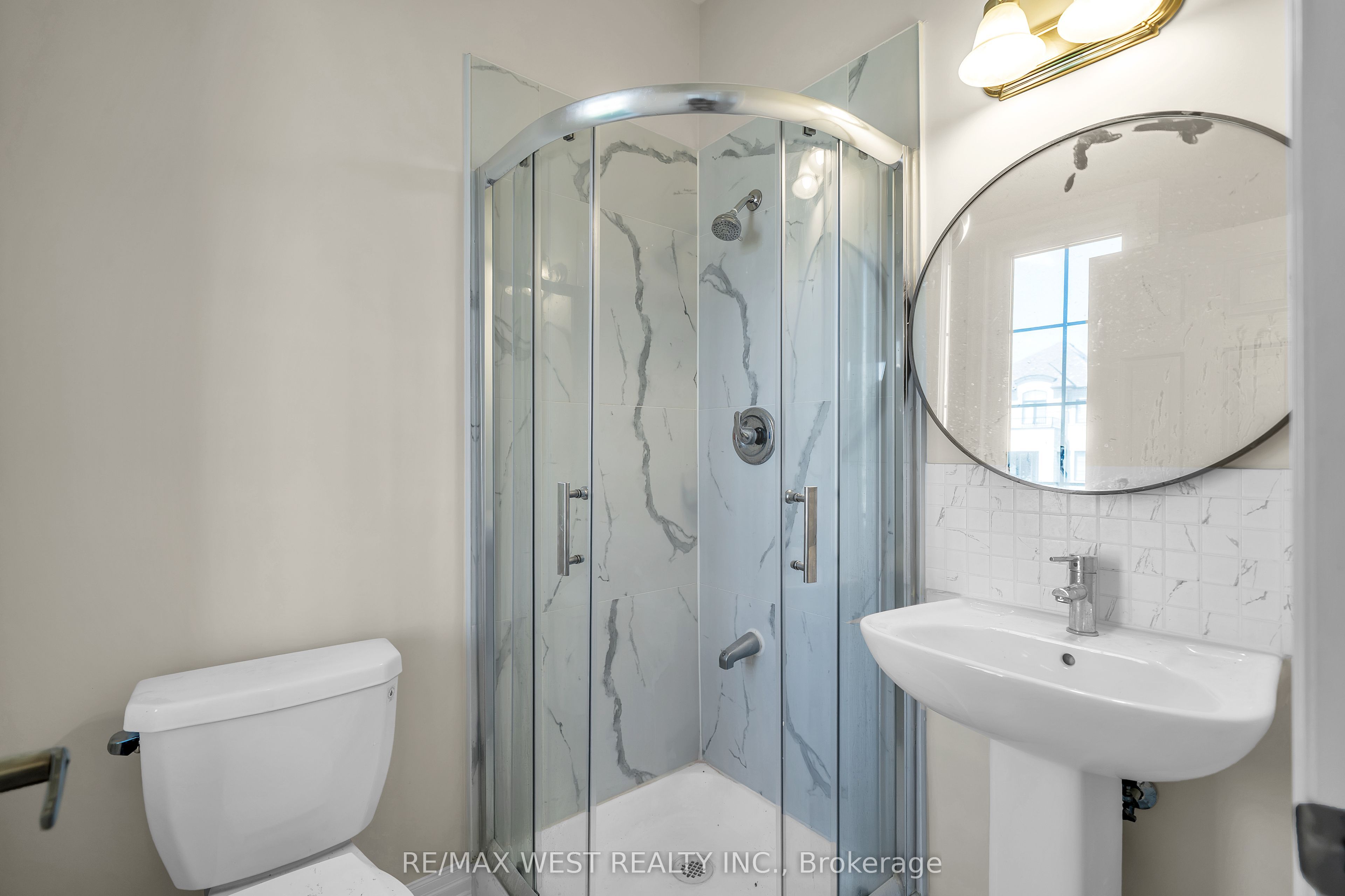 43 Ed Ewert Avenue Property Photo 14