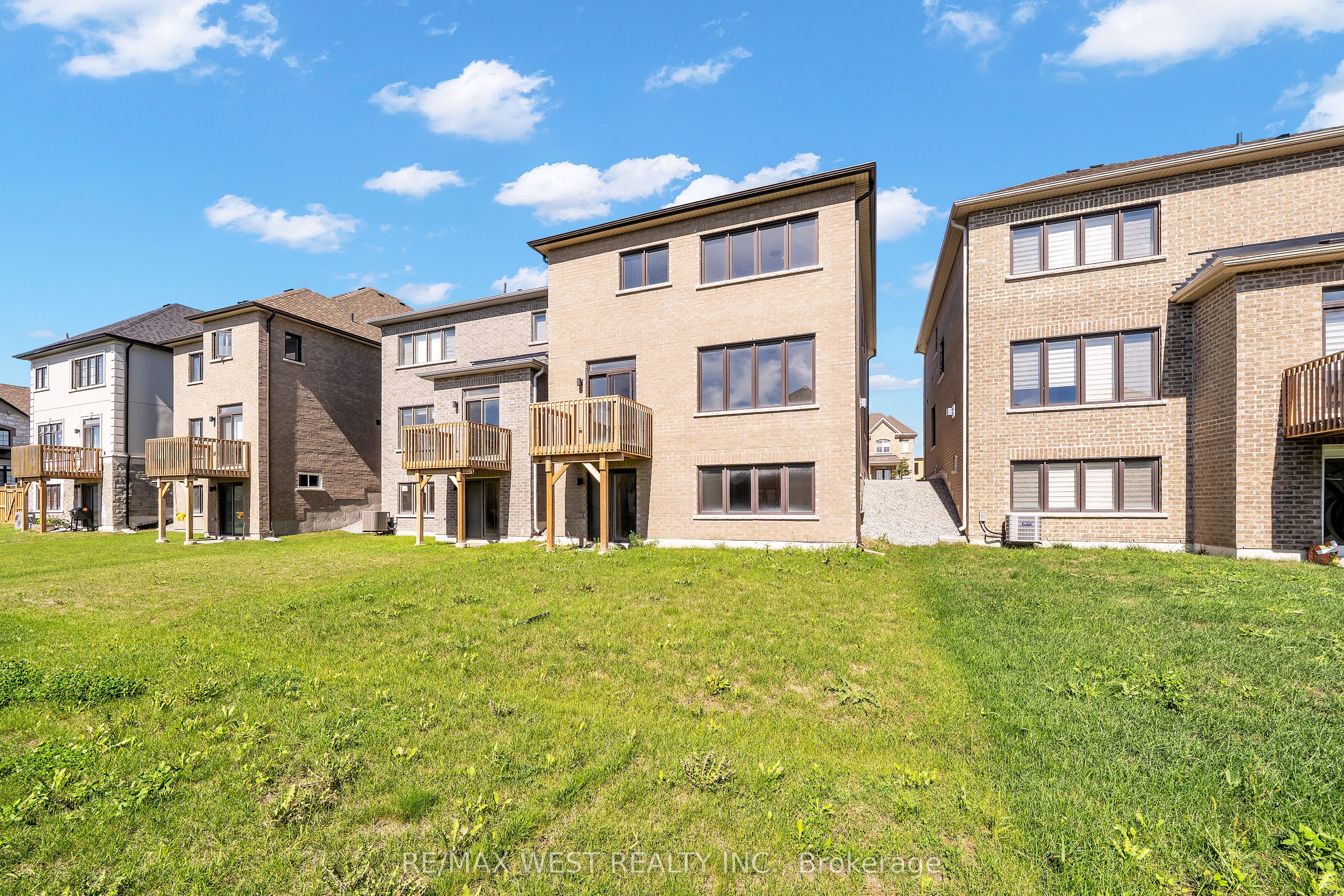 43 Ed Ewert Avenue Property Photo 19
