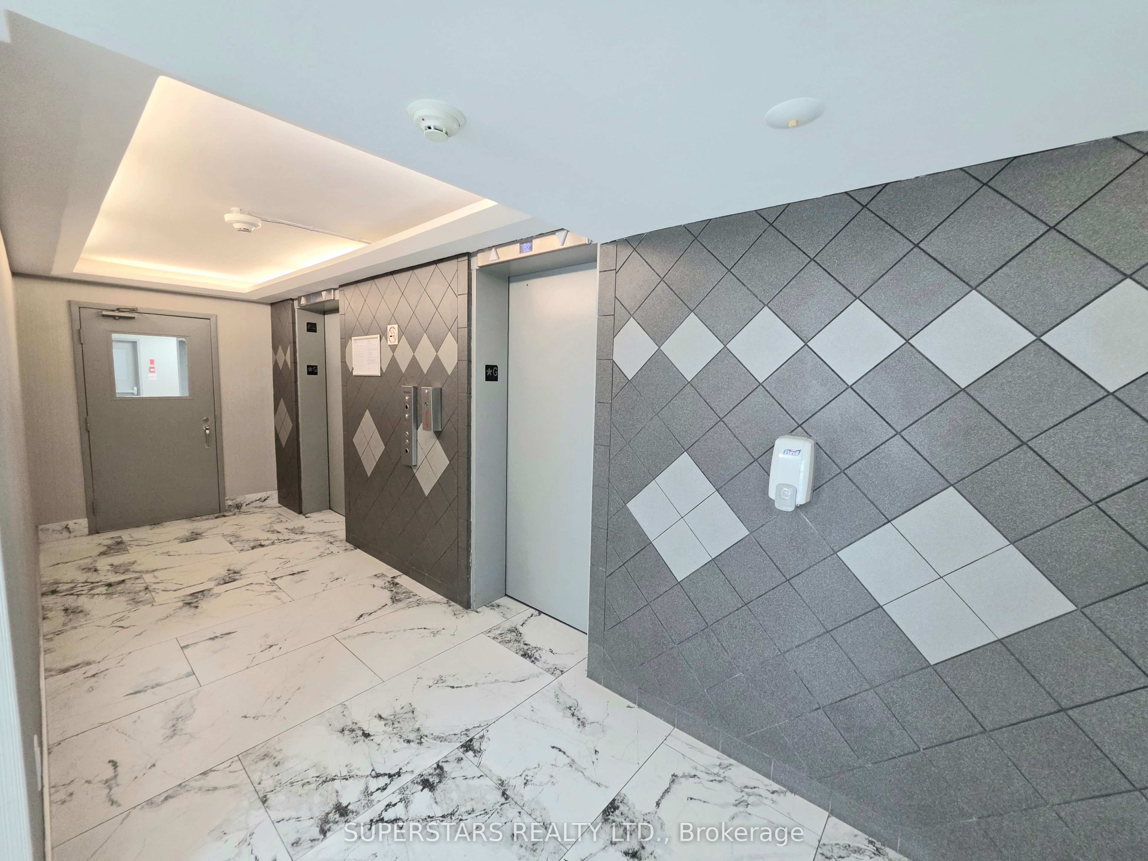15 Sewells Road 905 Property Photo 3