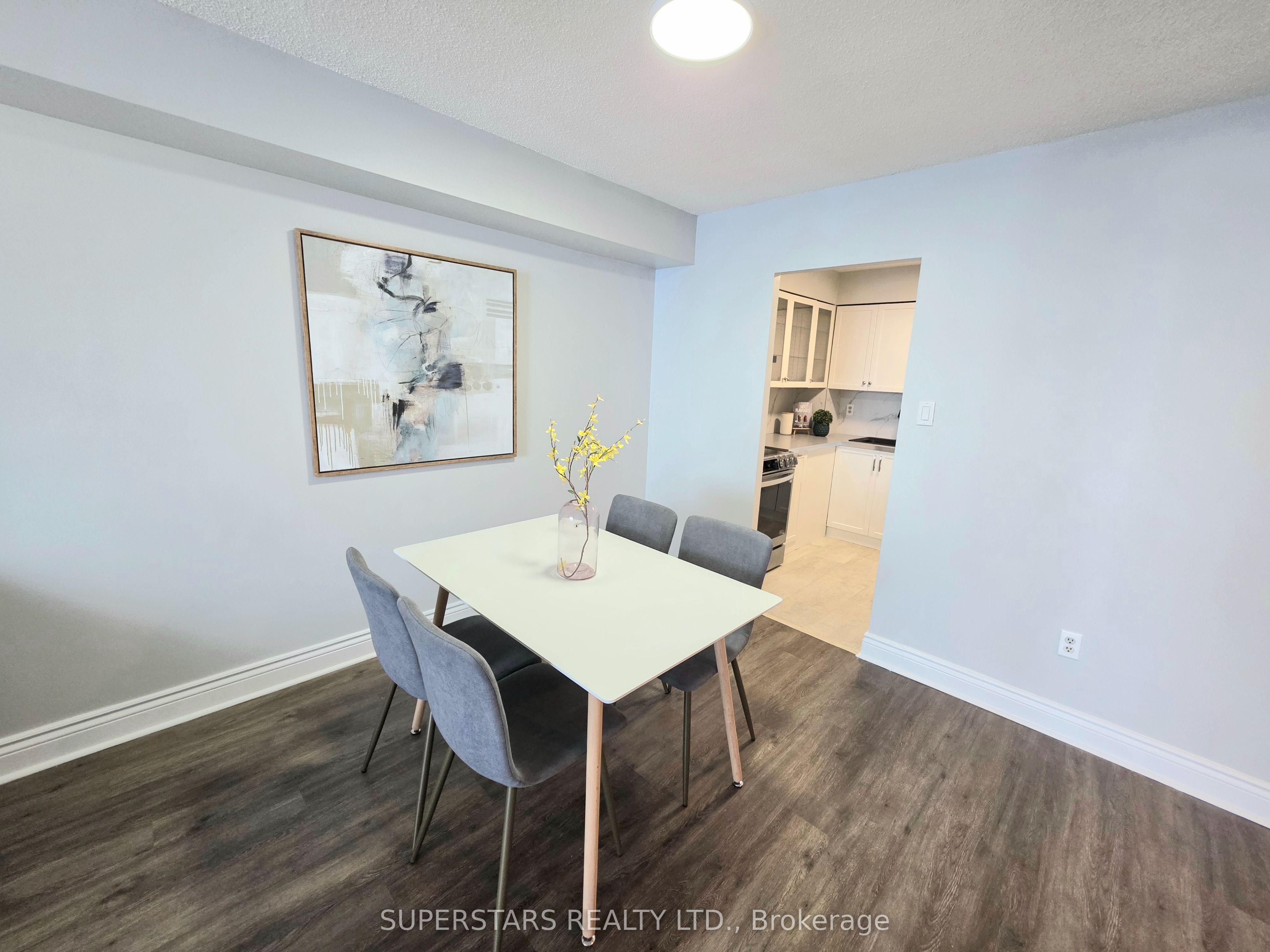 15 Sewells Road 905 Property Photo 11
