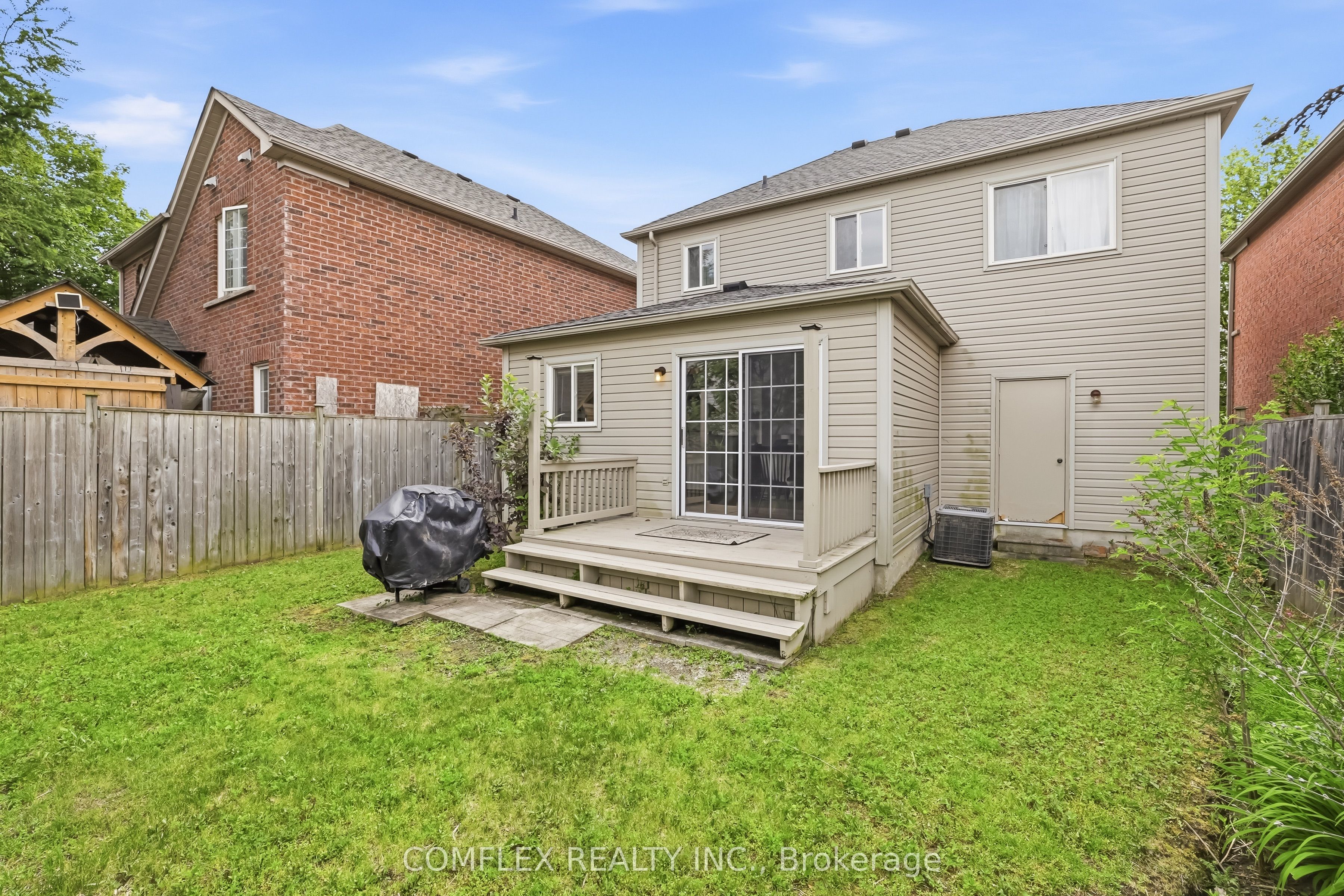 2 Armitage Crescent Property Photo 34