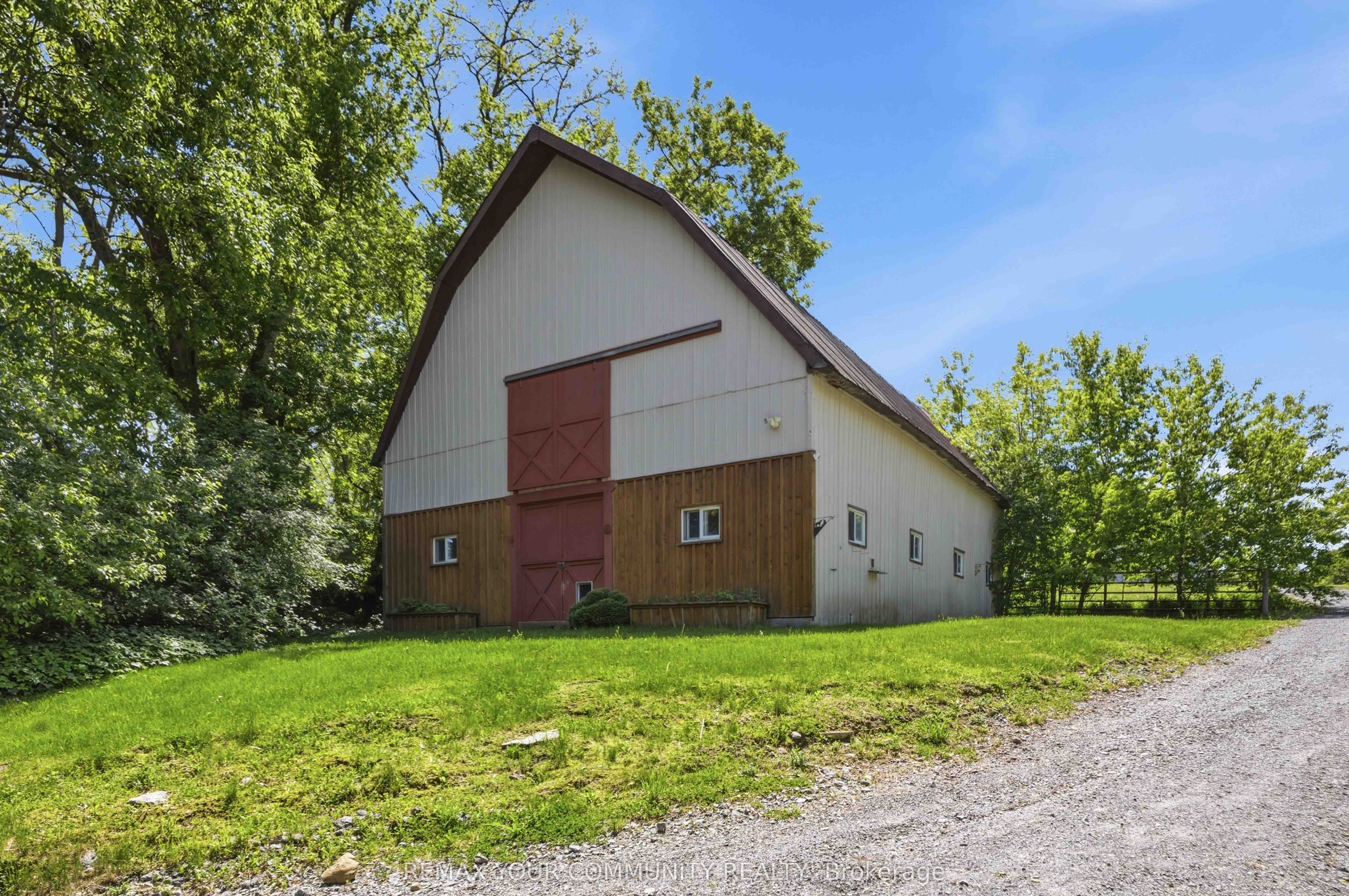 6680 Coronation Road Property Photo 6