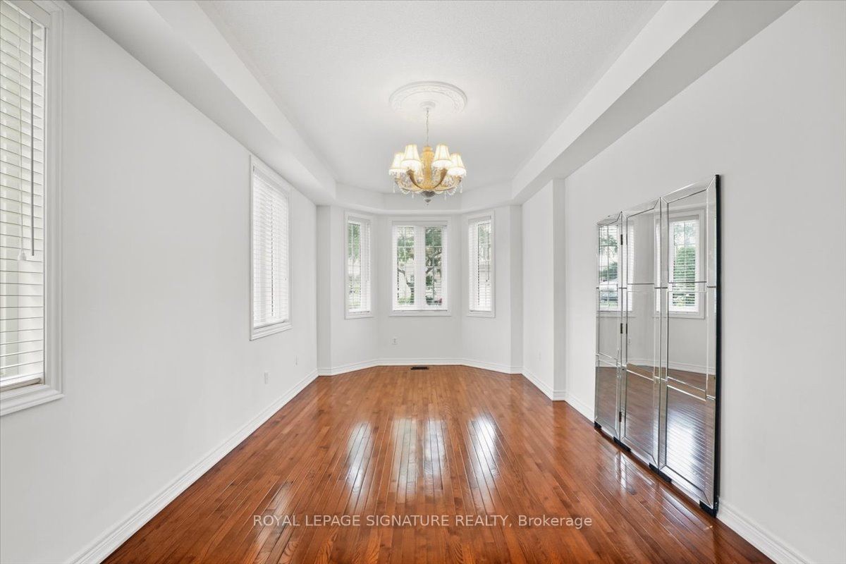 106 Craggview Drive Property Photo 7