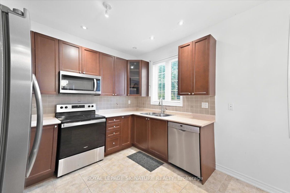106 Craggview Drive Property Photo 12