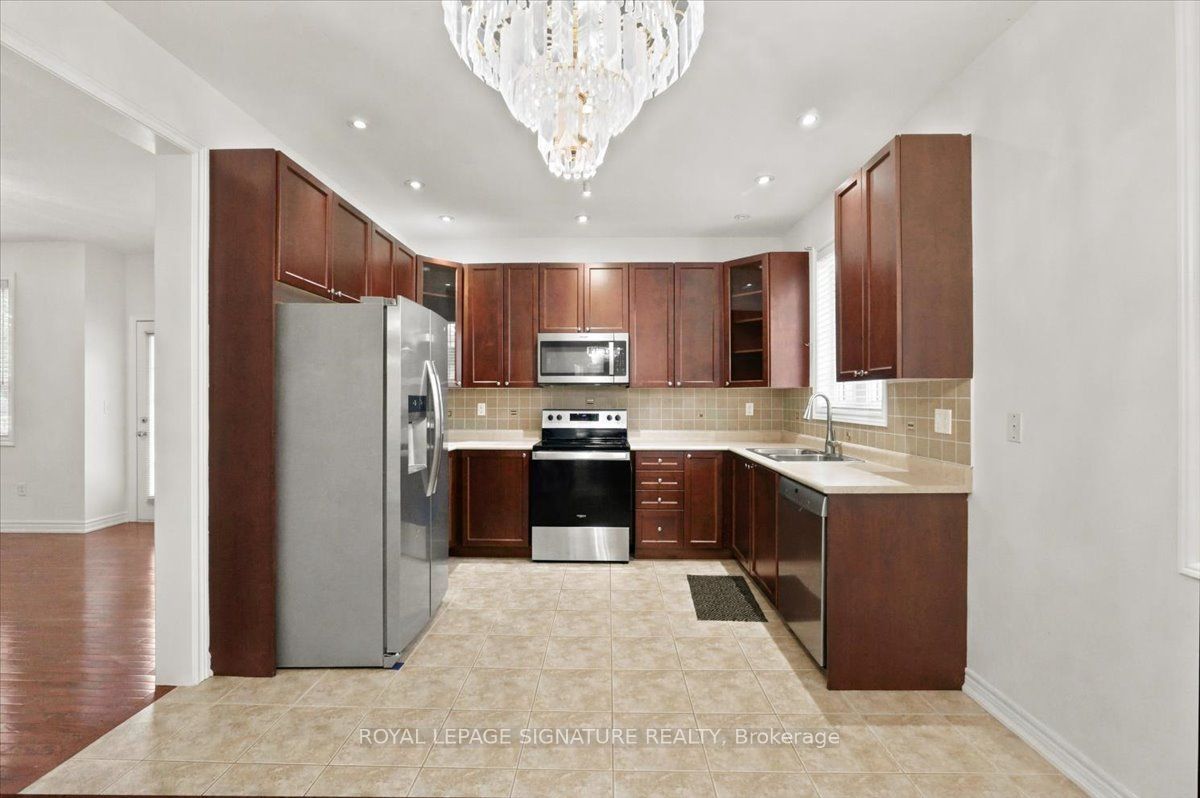106 Craggview Drive Property Photo 13