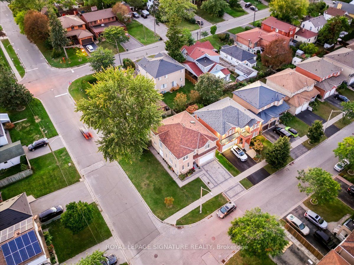 106 Craggview Drive Property Photo 36