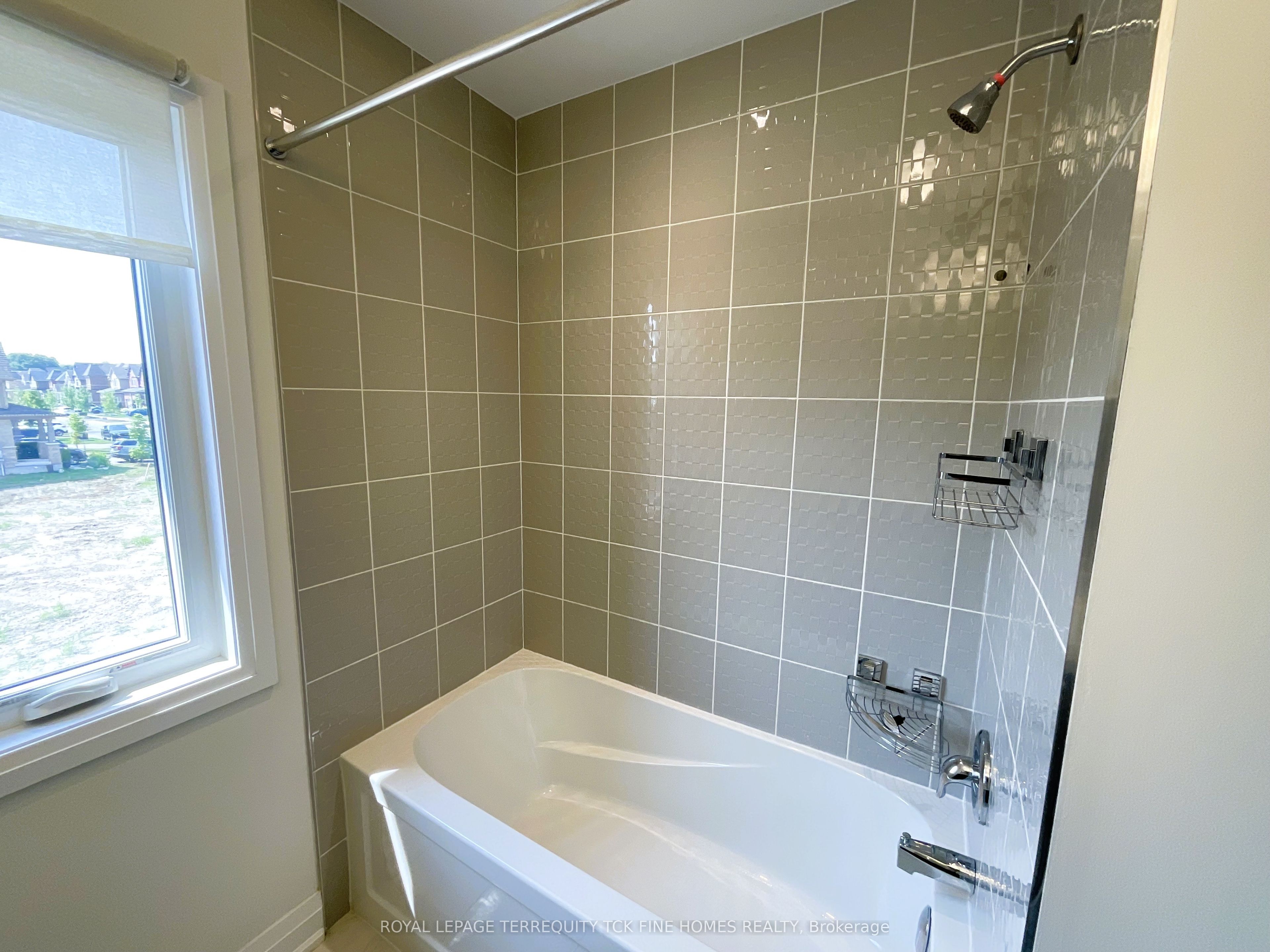 43 Auckland Drive Property Photo 36