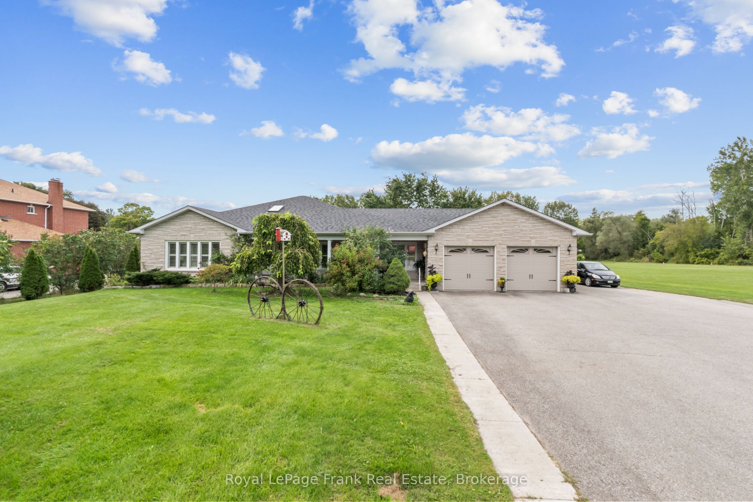 4200 Courtice Road N Property Photo 2