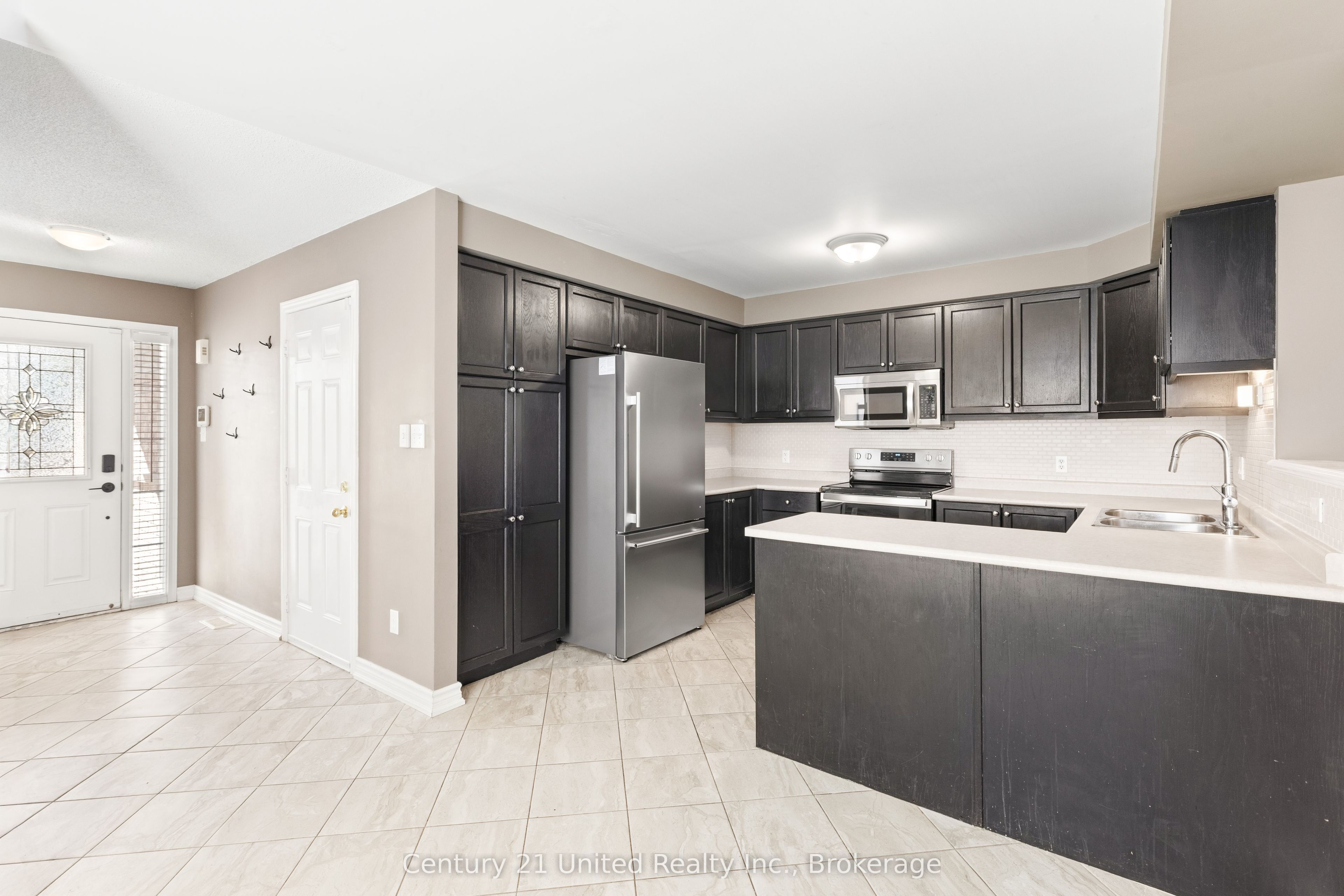 1087 Ormond Drive 16 Property Photo 13
