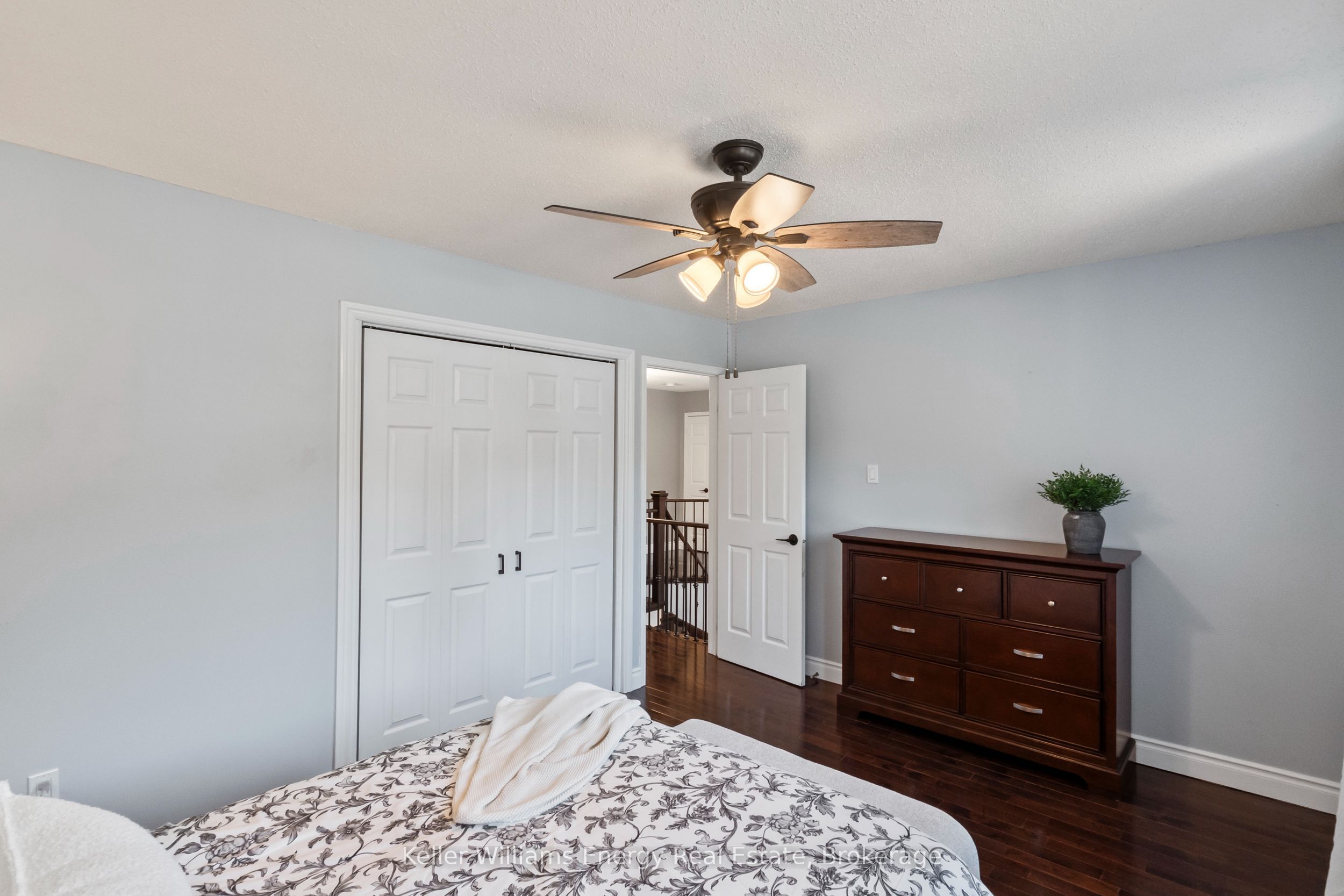 523 Palmtree Crescent Property Photo 28