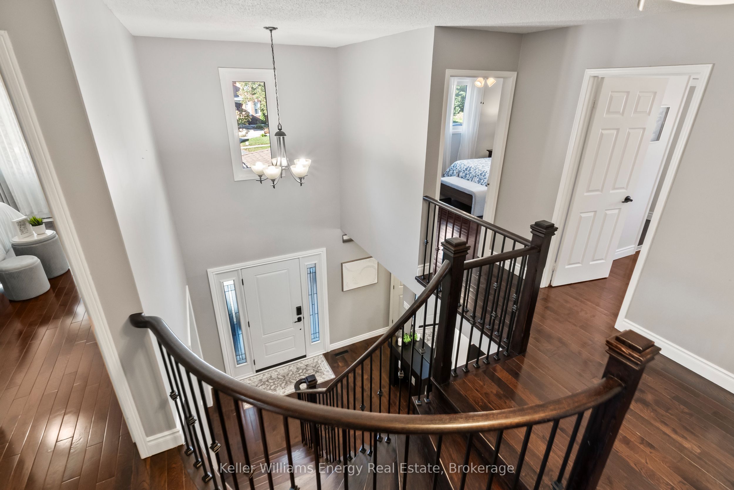 523 Palmtree Crescent Property Photo 31