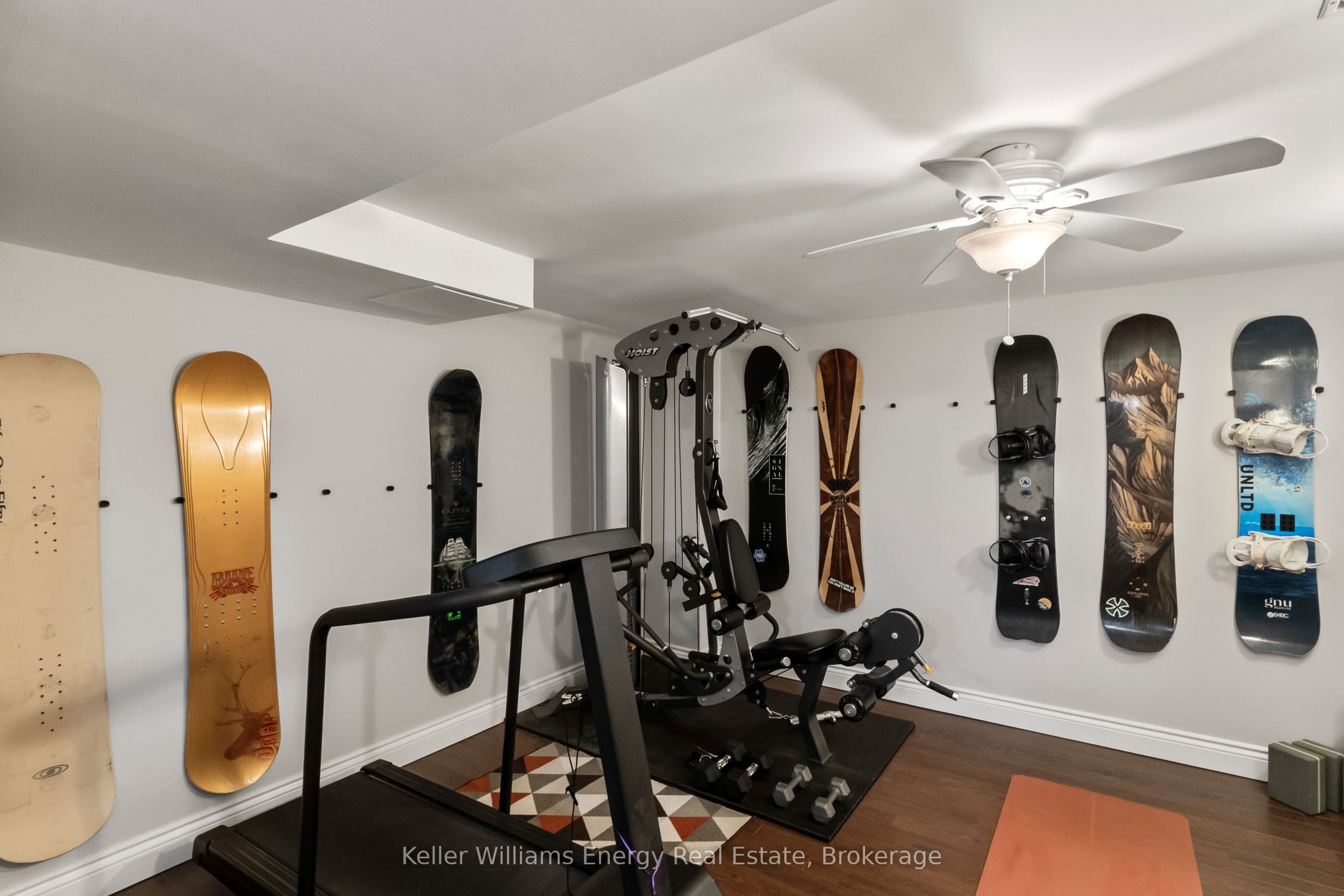 523 Palmtree Crescent Property Photo 37