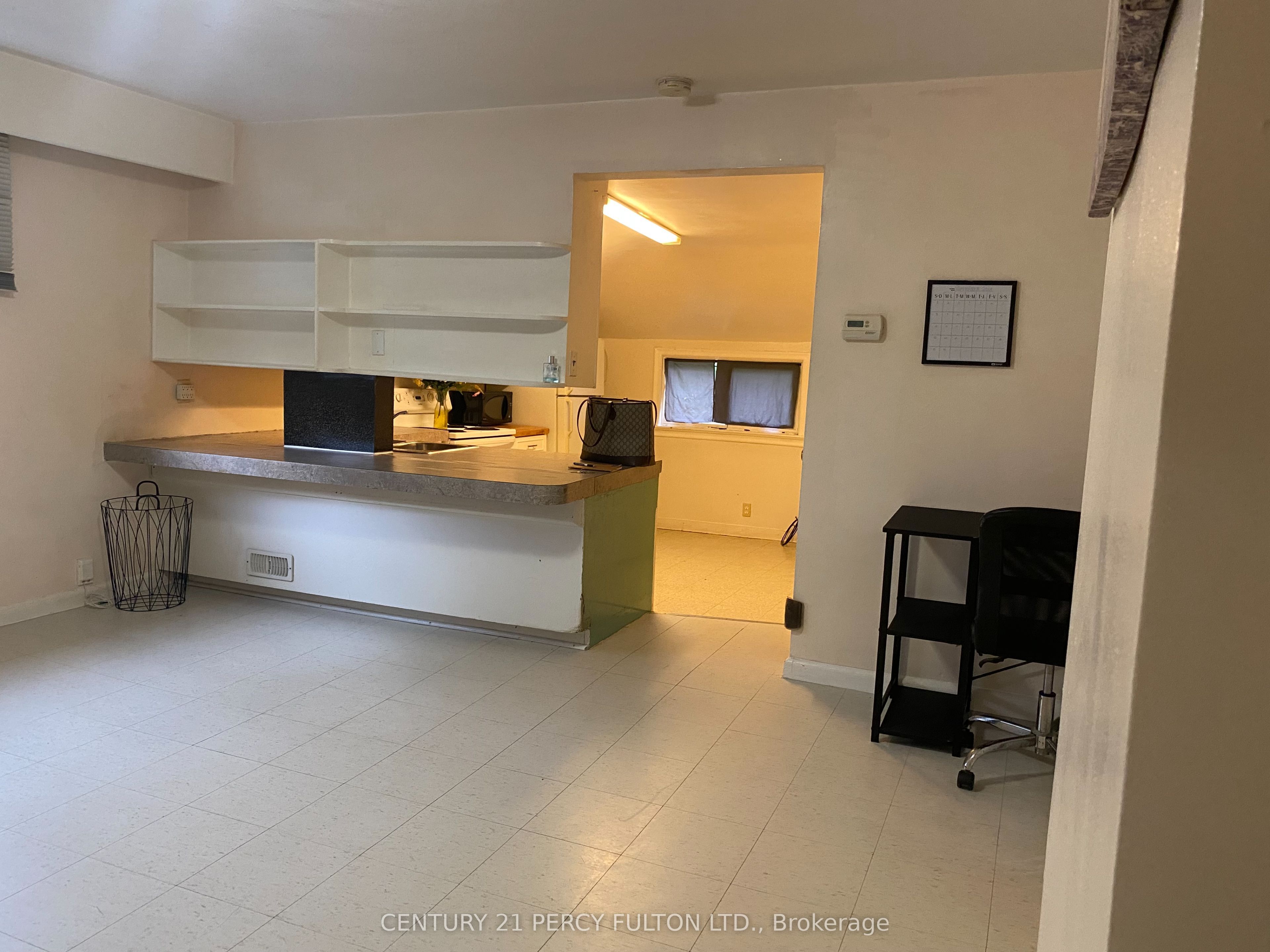 169 Mary Street N 3 Property Photo 10