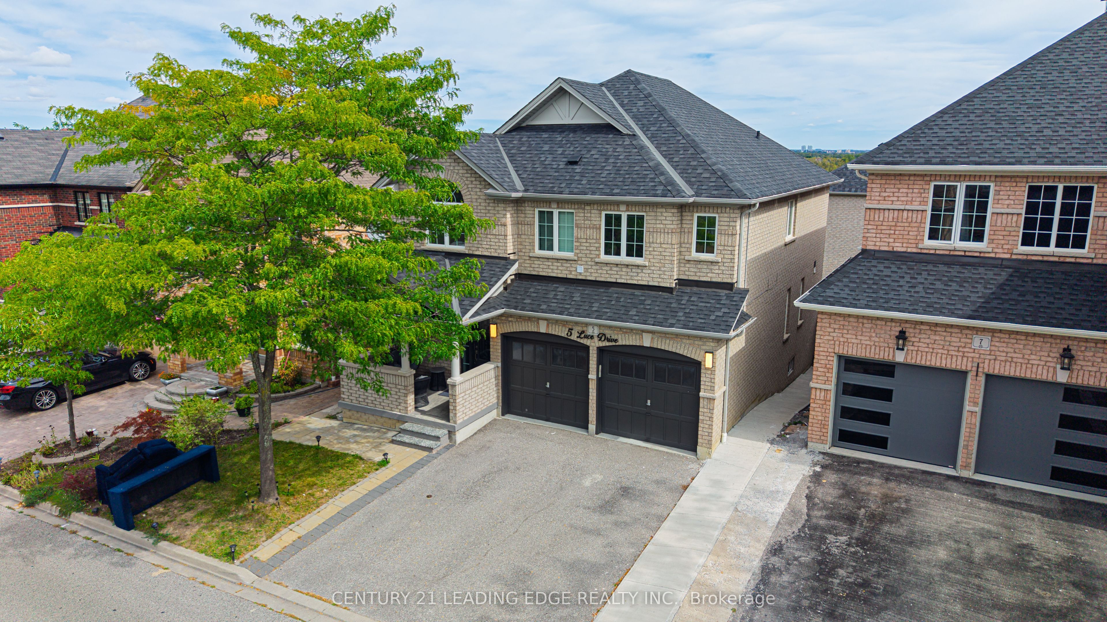 5 Luce Drive Property Photo 2