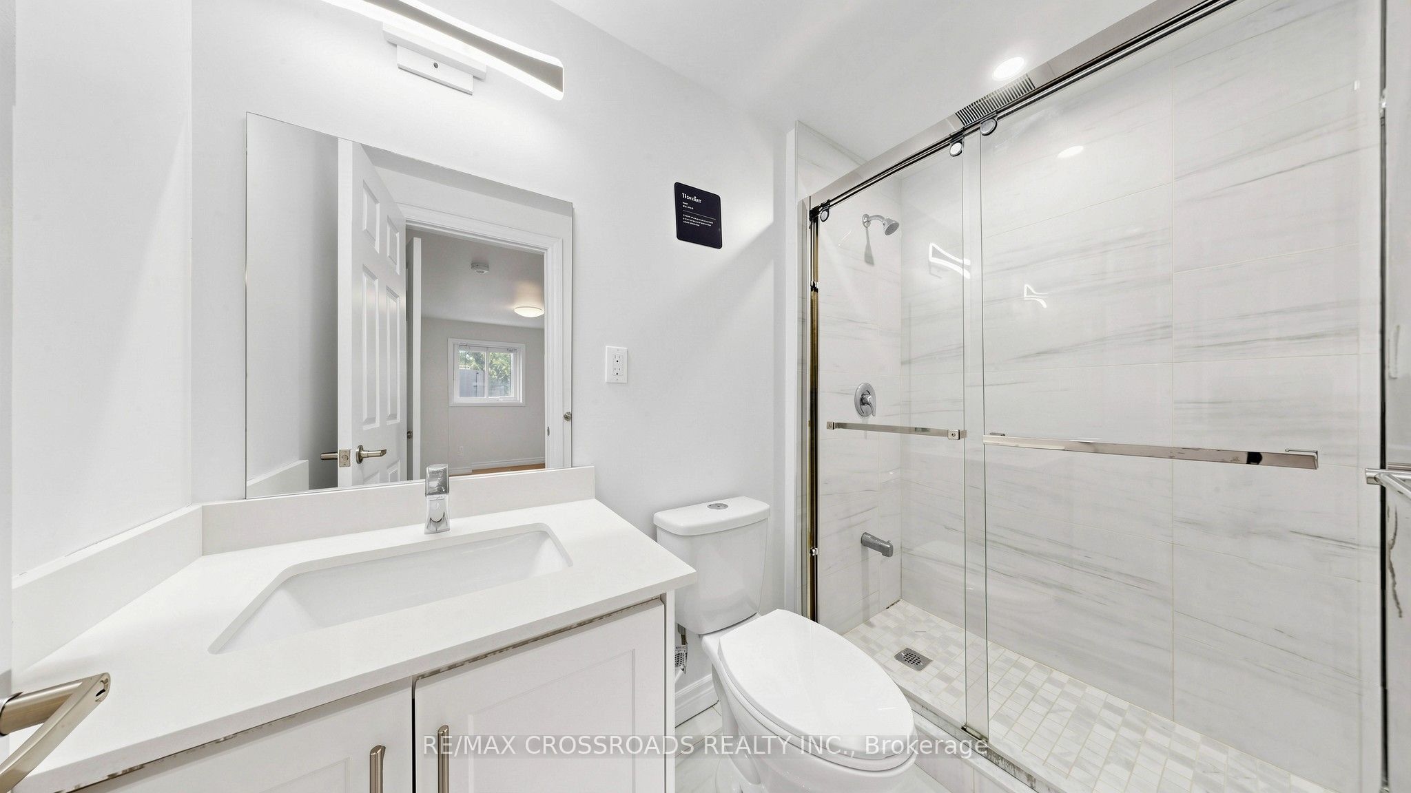 36 United Square Property Photo 18