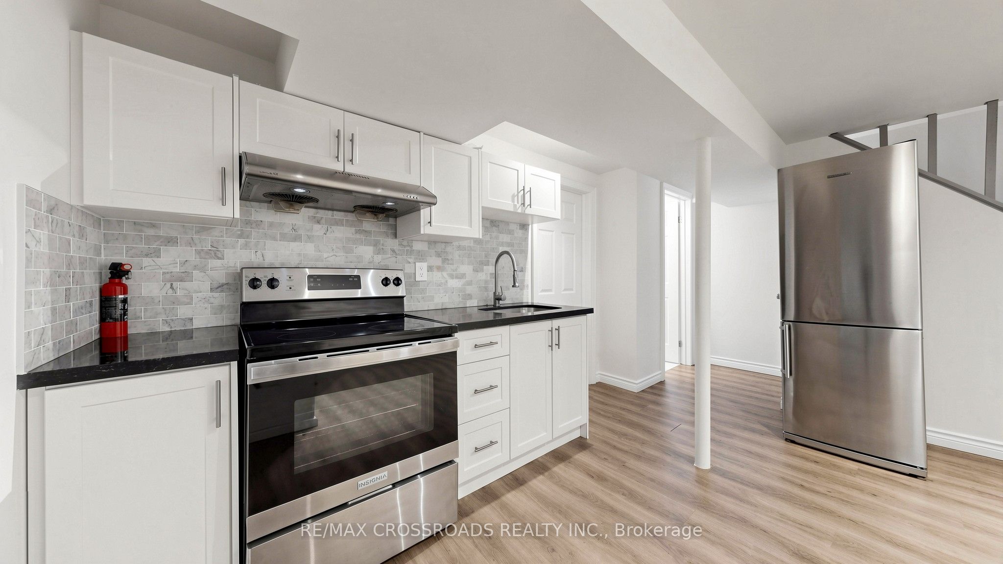 36 United Square Property Photo 22