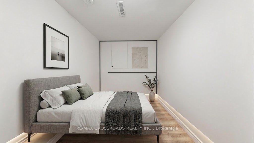 36 United Square Property Photo 23
