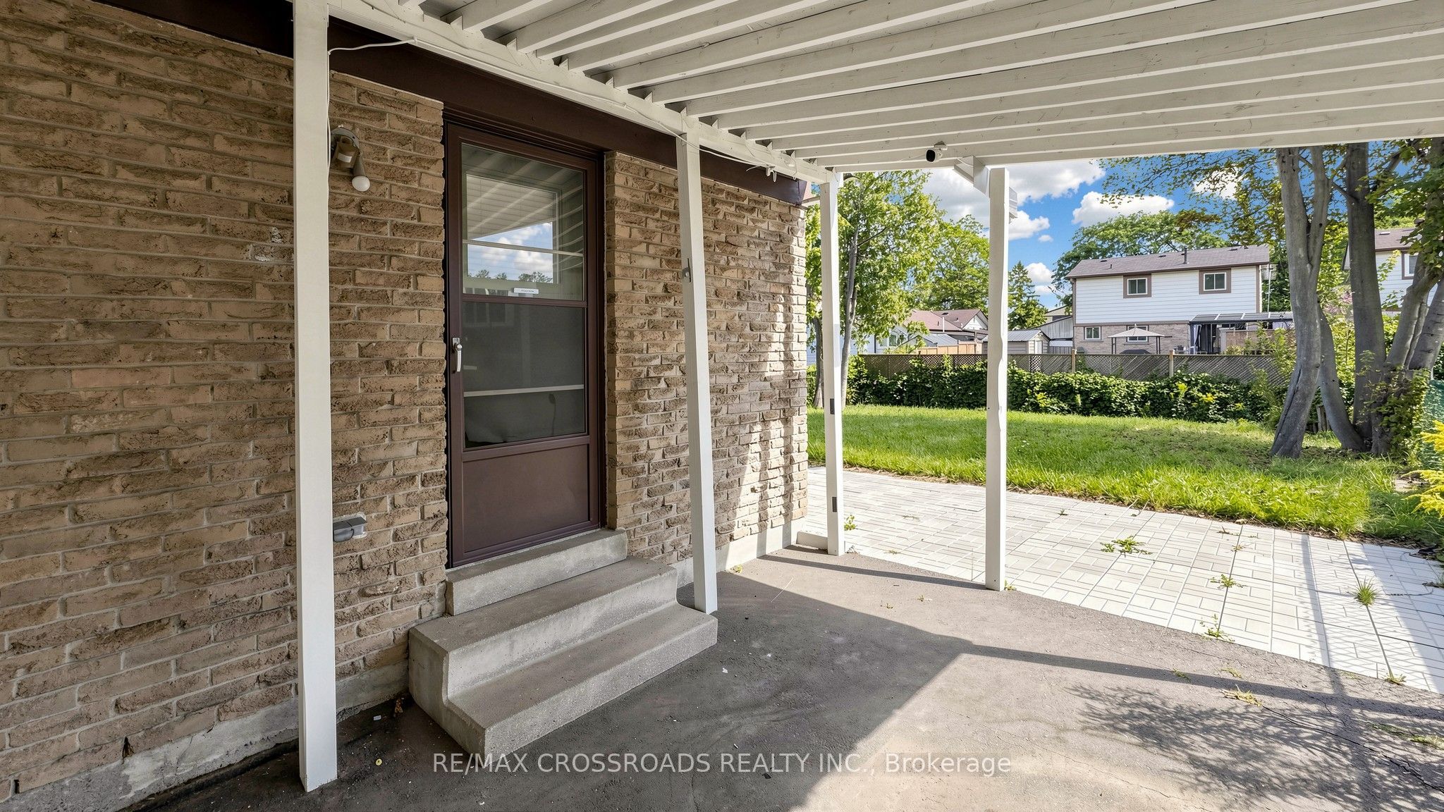 36 United Square Property Photo 24