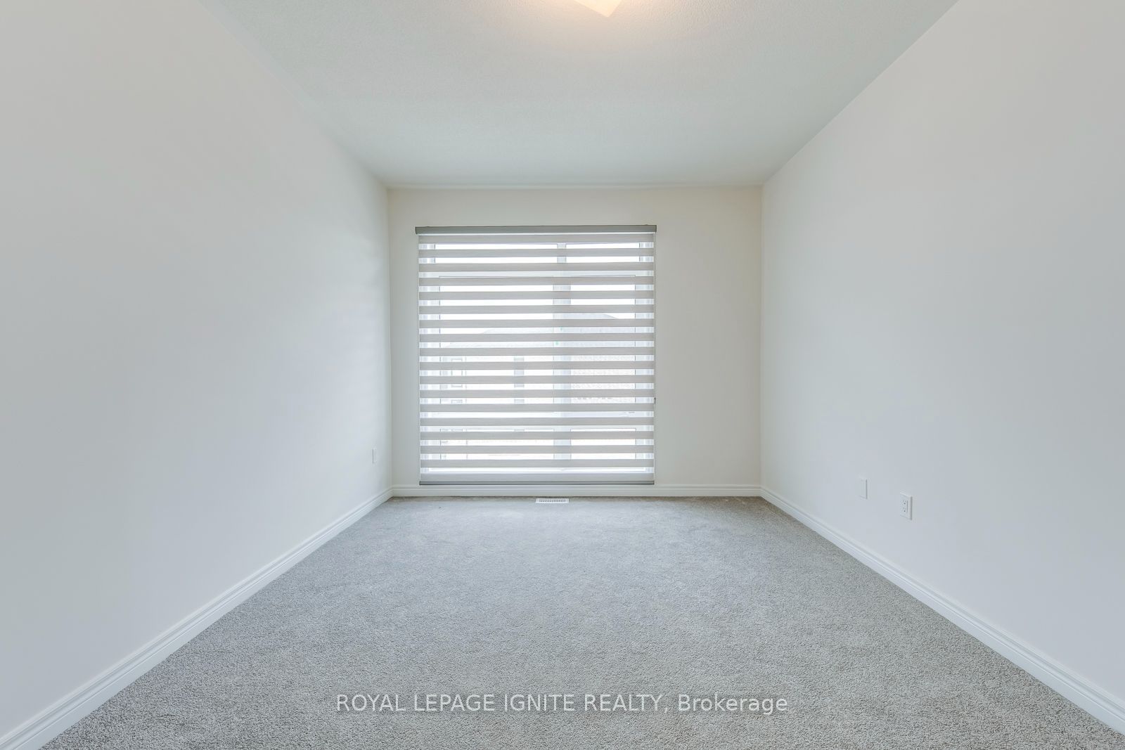 446 Salem Road S Property Photo 25