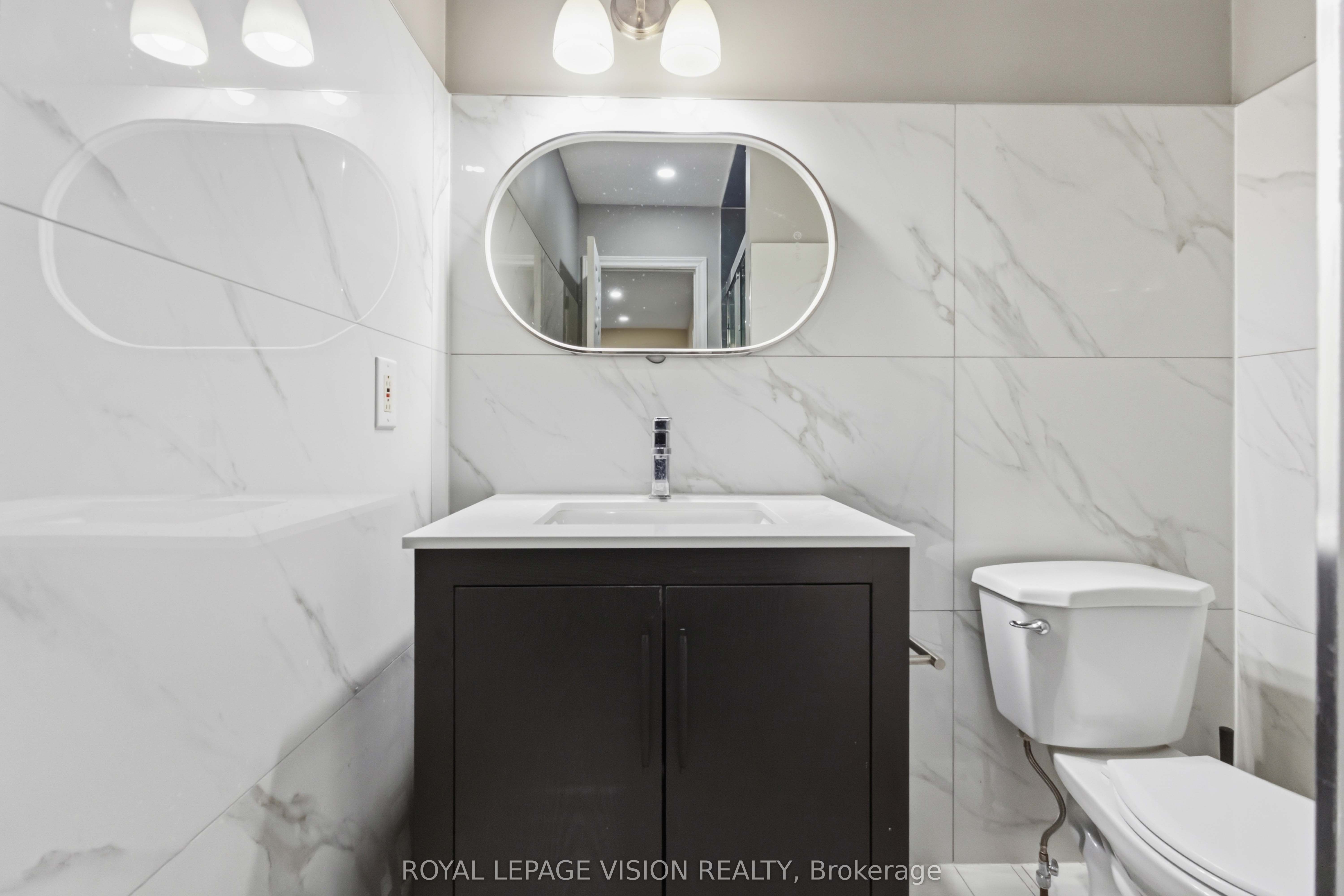 1815 Dalhousie Crescent Property Photo 7