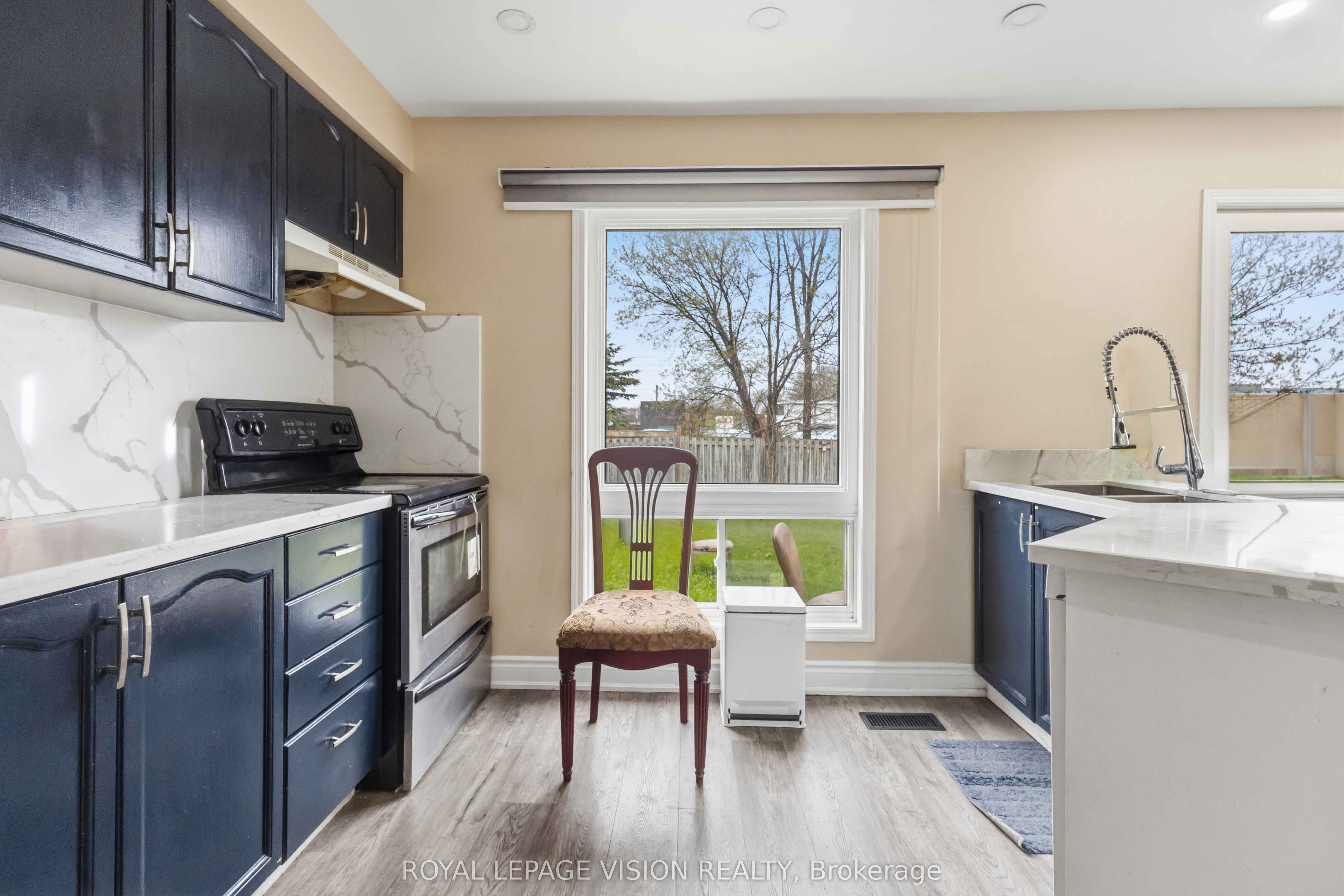 1815 Dalhousie Crescent Property Photo 10