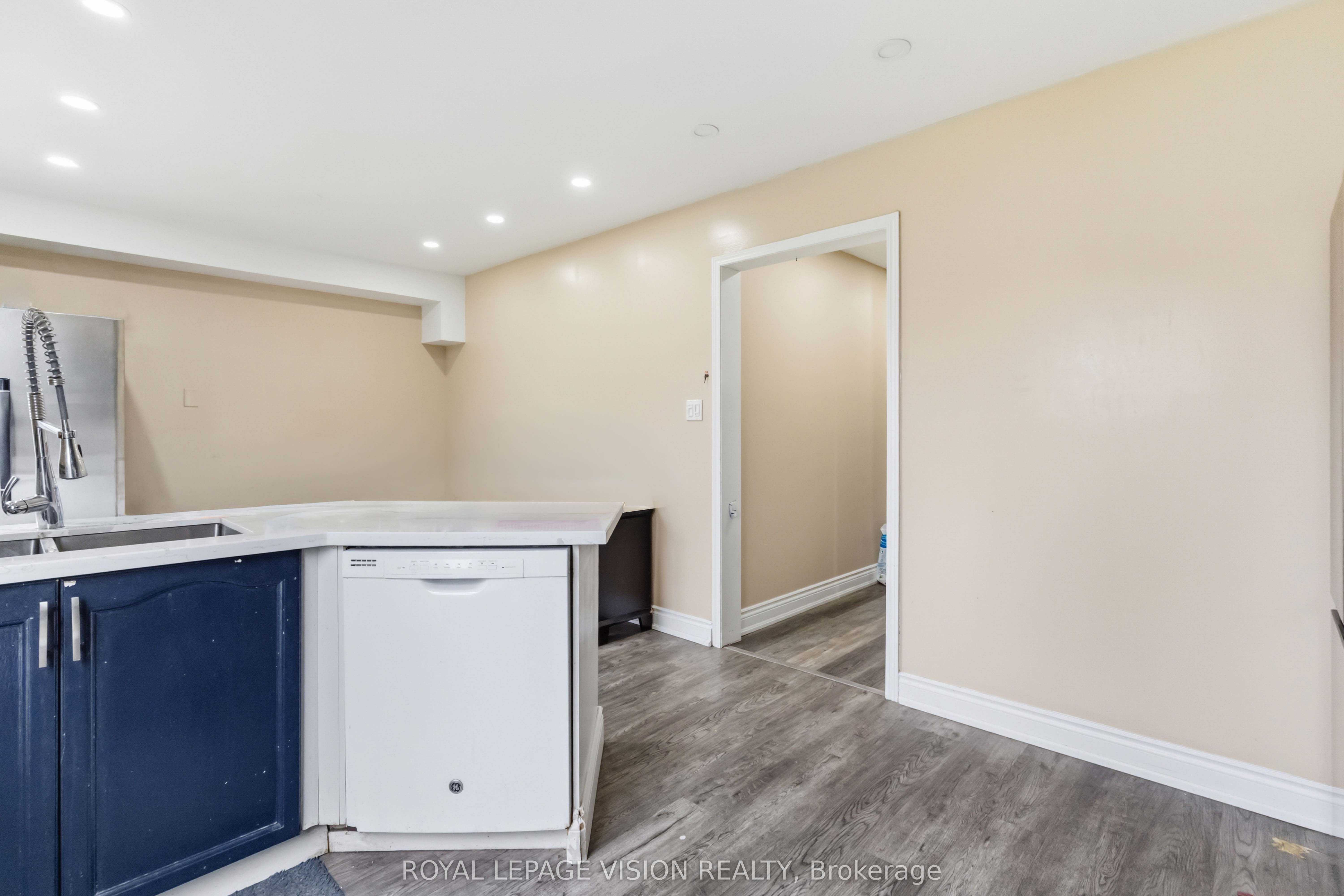1815 Dalhousie Crescent Property Photo 14