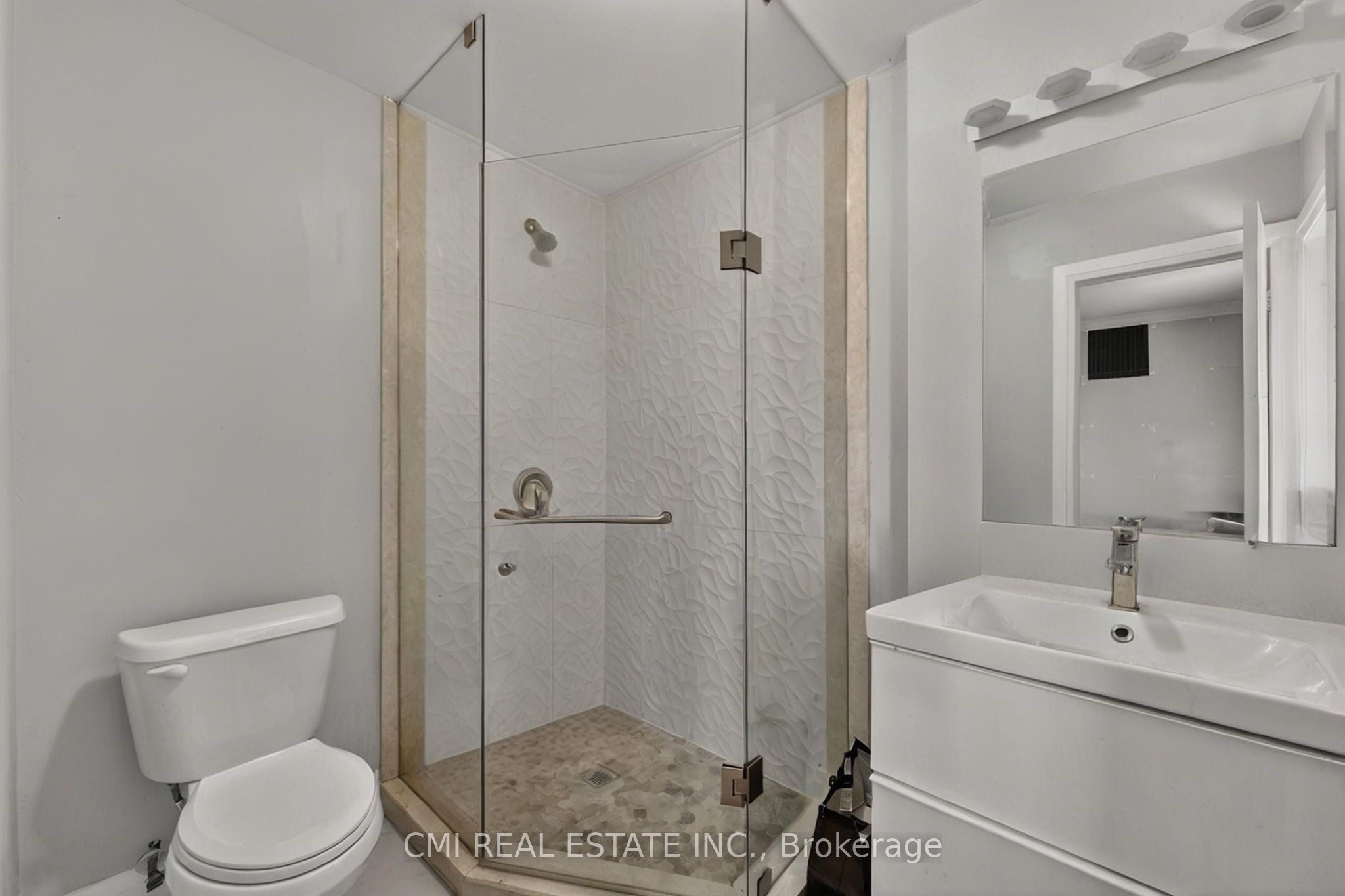 20 Jeavons Avenue Property Photo 25