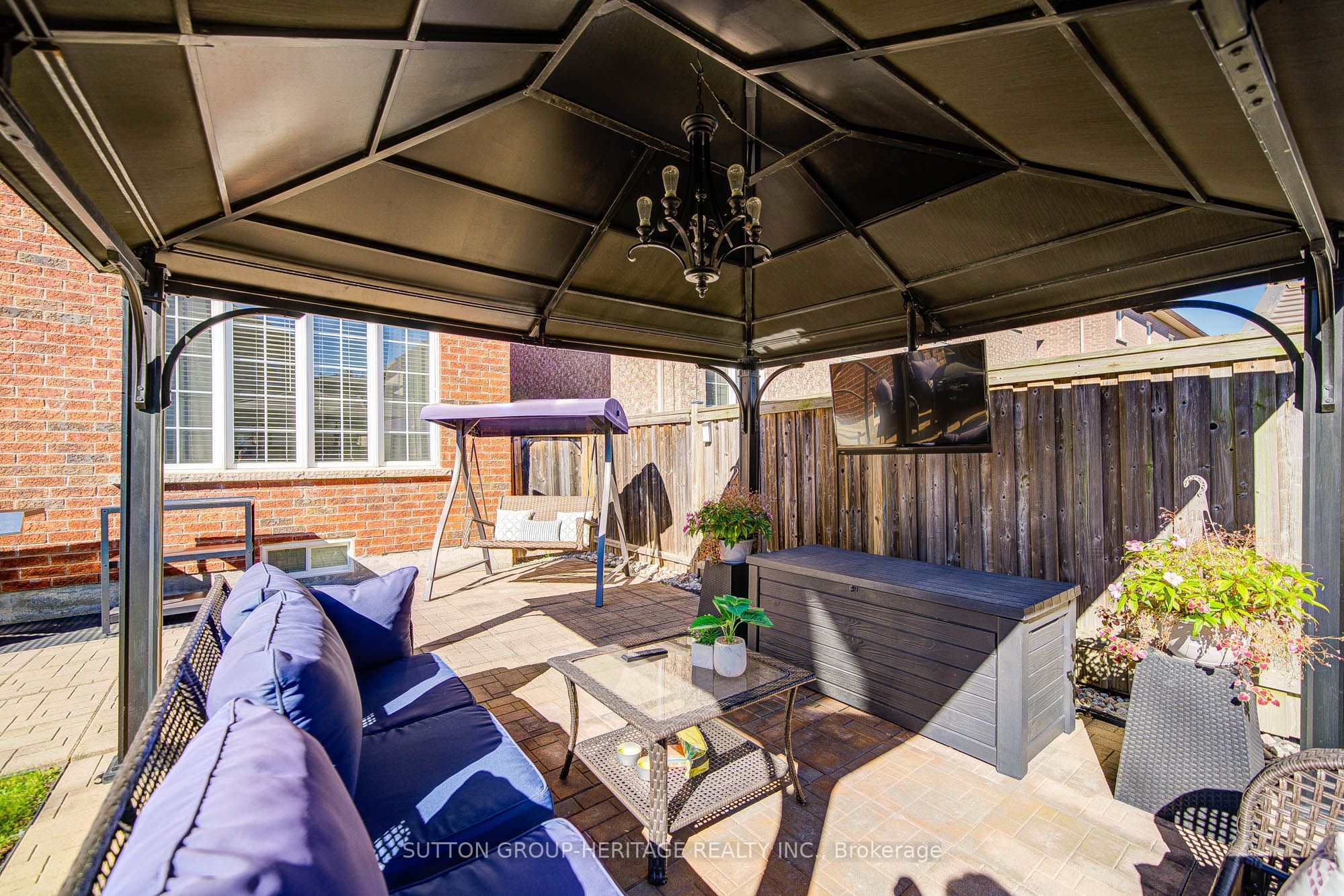 18 Shorten Place Property Photo 50